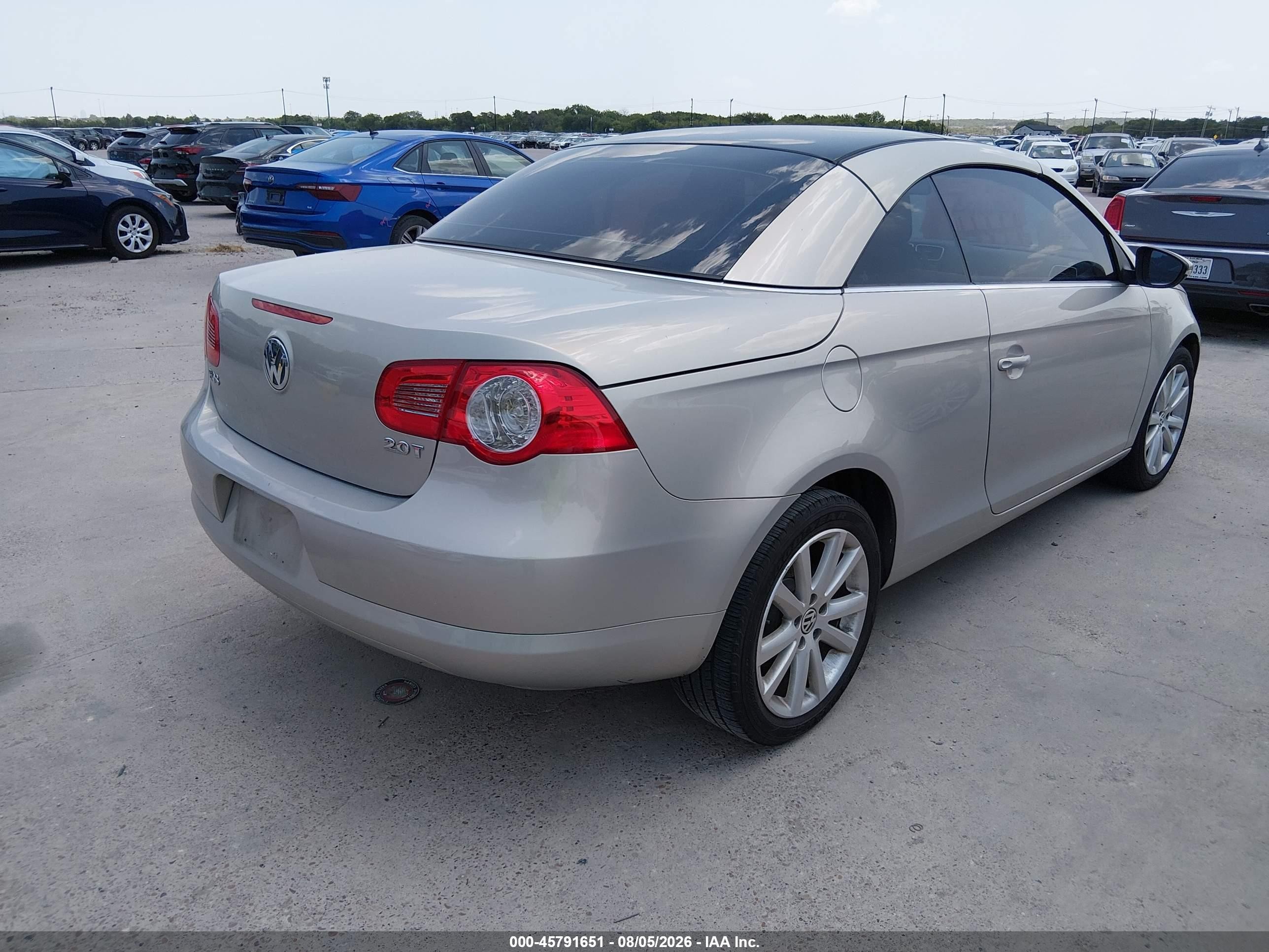 2010 Volkswagen Eos Komfort Gold vin: WVWBA7AH7AV021371