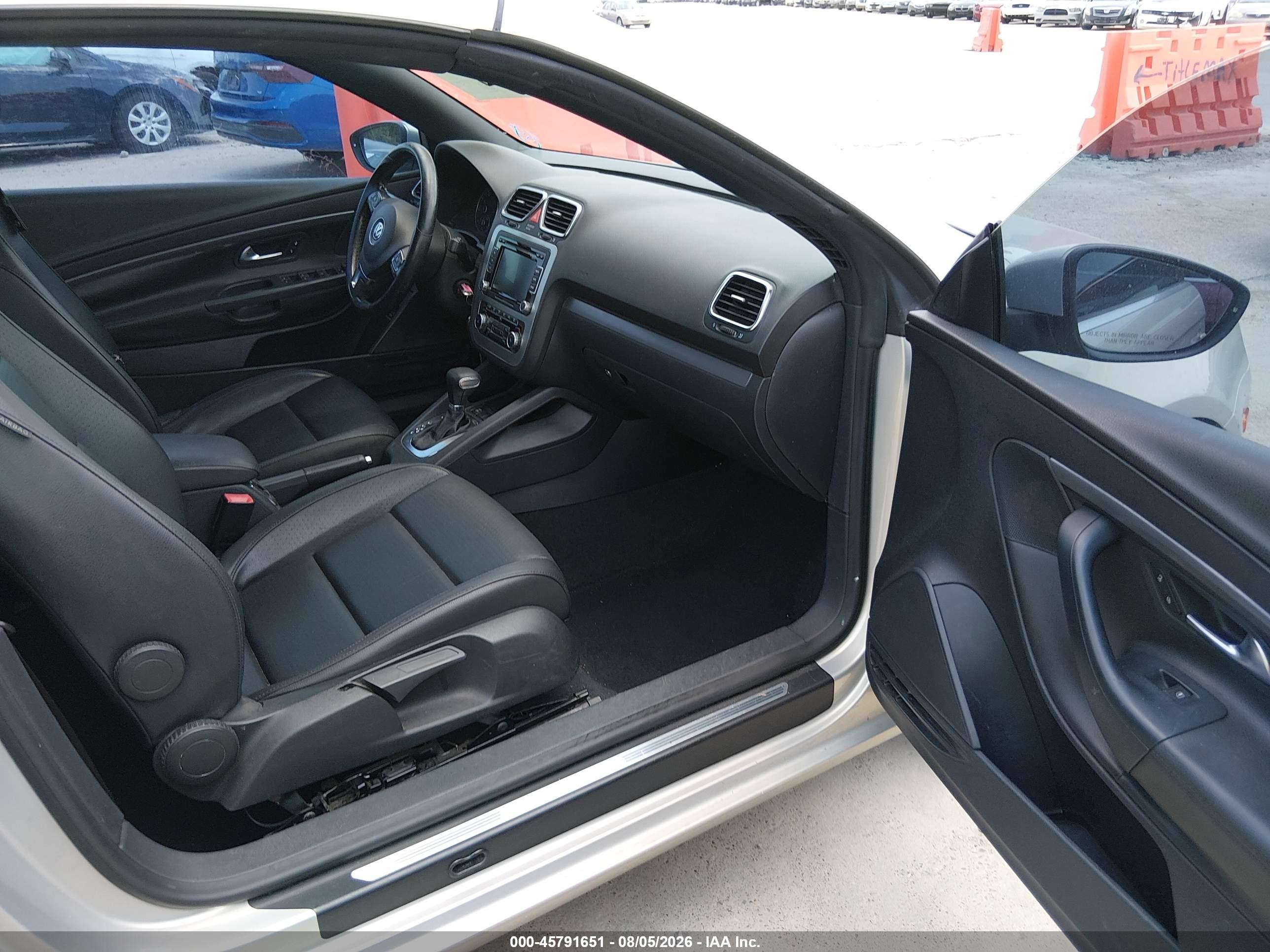 2010 Volkswagen Eos Komfort Gold vin: WVWBA7AH7AV021371