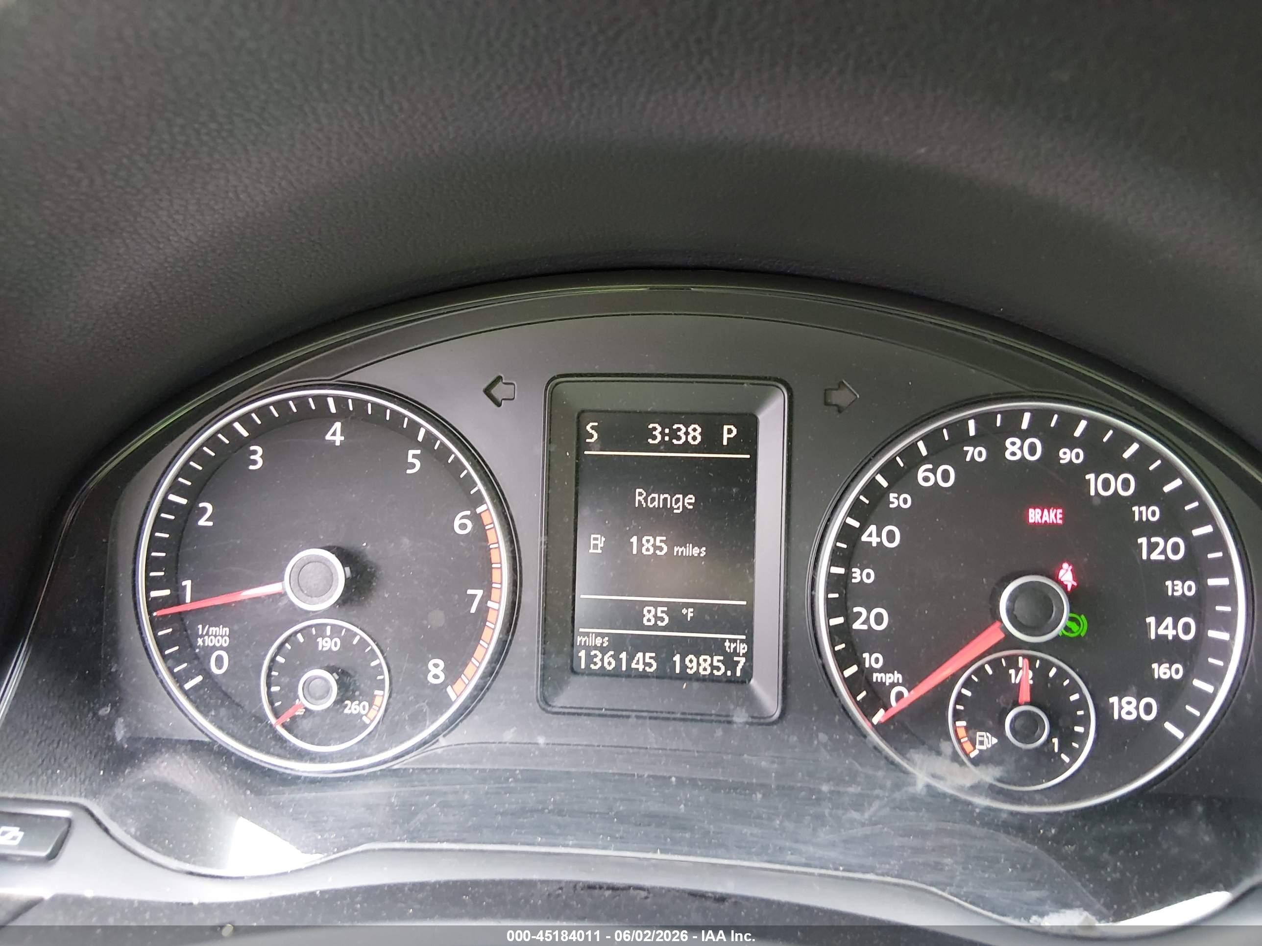 2010 Volkswagen Eos Komfort Silver vin: WVWBA7AH8AV010931