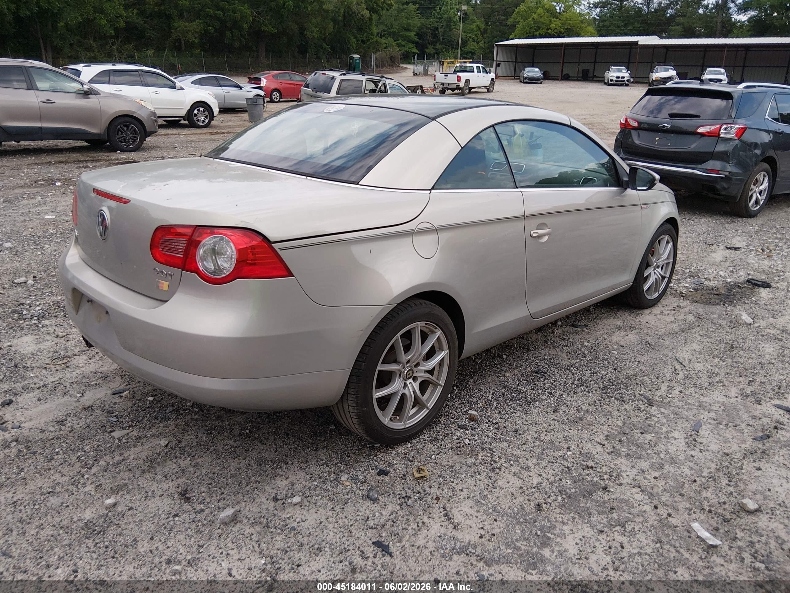 2010 Volkswagen Eos Komfort Silver vin: WVWBA7AH8AV010931