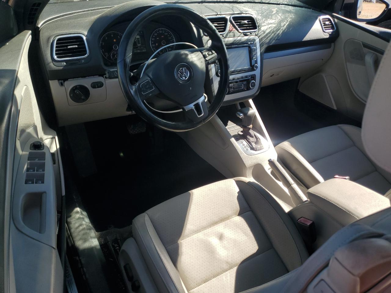 2010 Volkswagen Eos Turbo Black vin: WVWBA7AH8AV012632
