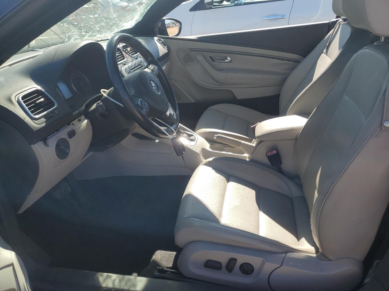 2010 Volkswagen Eos Turbo Black vin: WVWBA7AH8AV012632