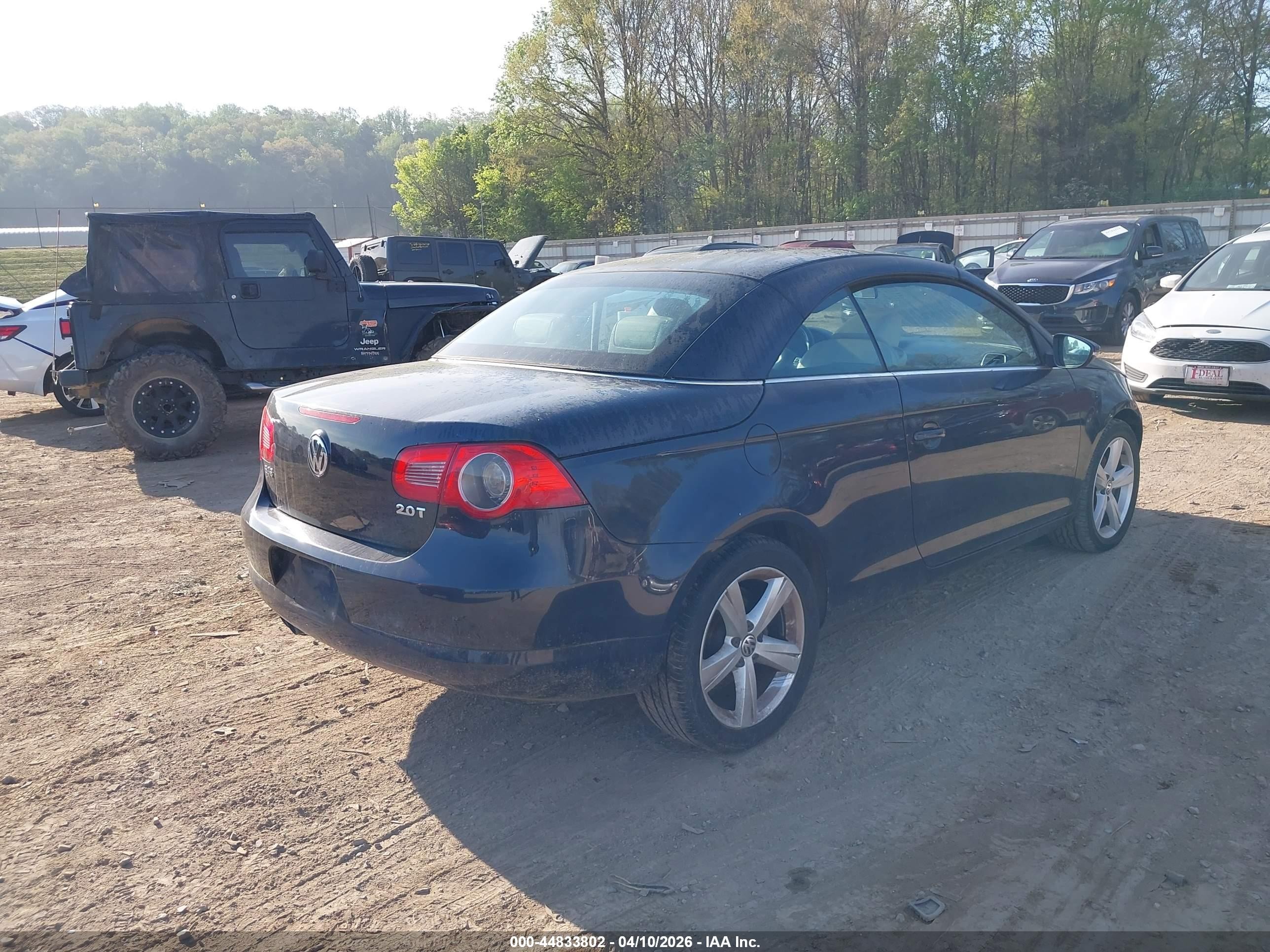 2011 Volkswagen Eos Komfort Blue vin: WVWBA7AH8BV001535