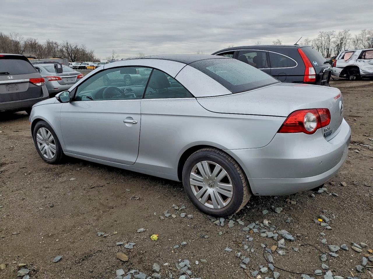 2010 Volkswagen Eos Turbo Silver vin: WVWBA7AH9AV010372