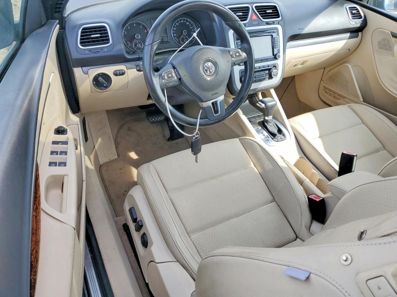 2010 Volkswagen Eos Turbo Blue vin: WVWBA7AHXAV014477