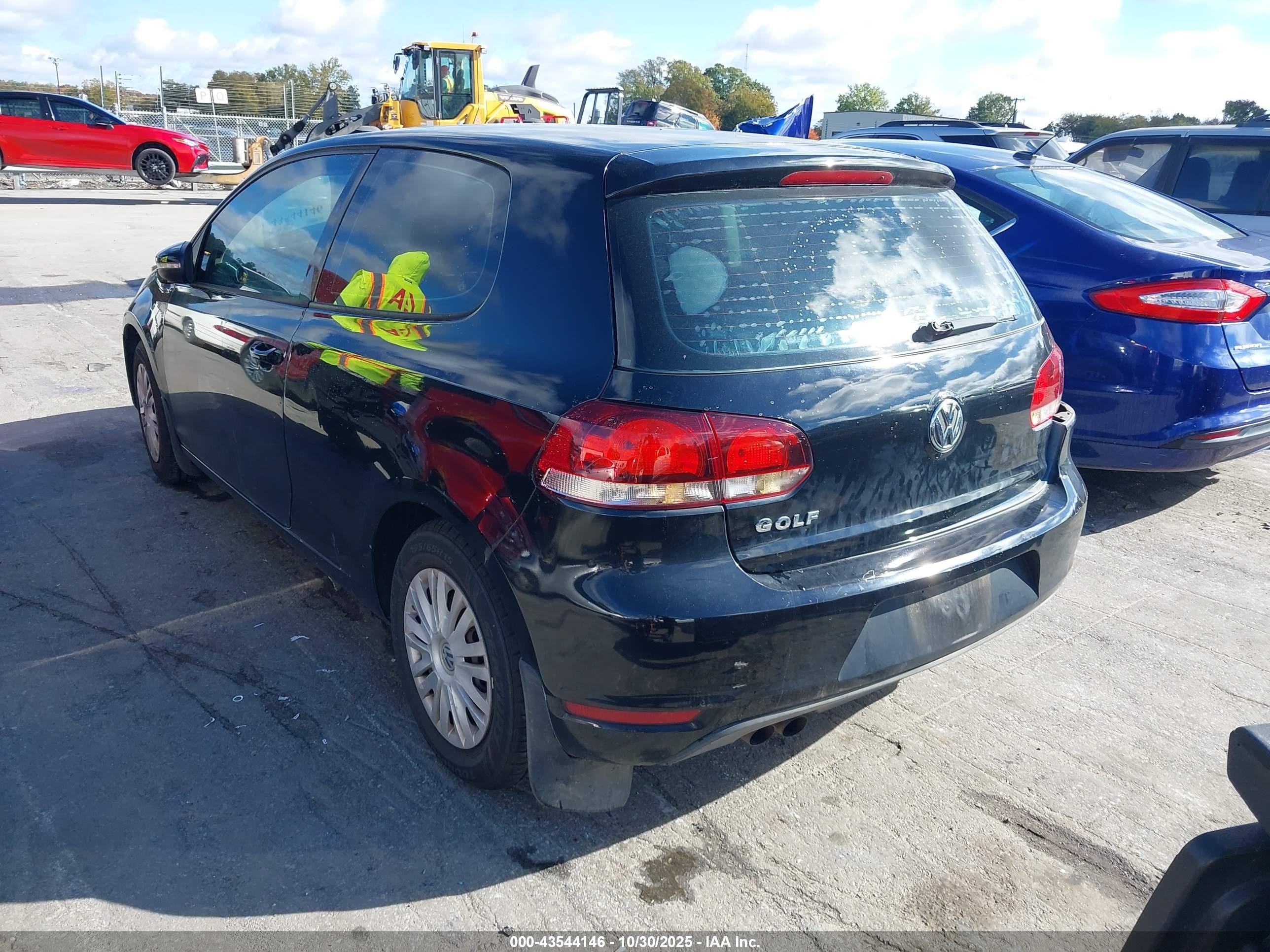2010 Volkswagen Golf 2-door Черный vin: WVWBA7AJ3AW314973