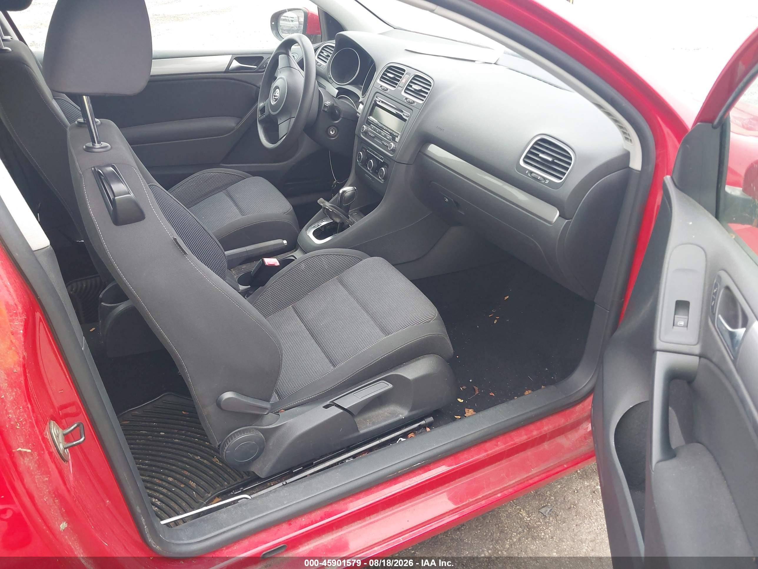 2011 Volkswagen Golf 2.5l 2-door Red vin: WVWBA7AJ3BW280681