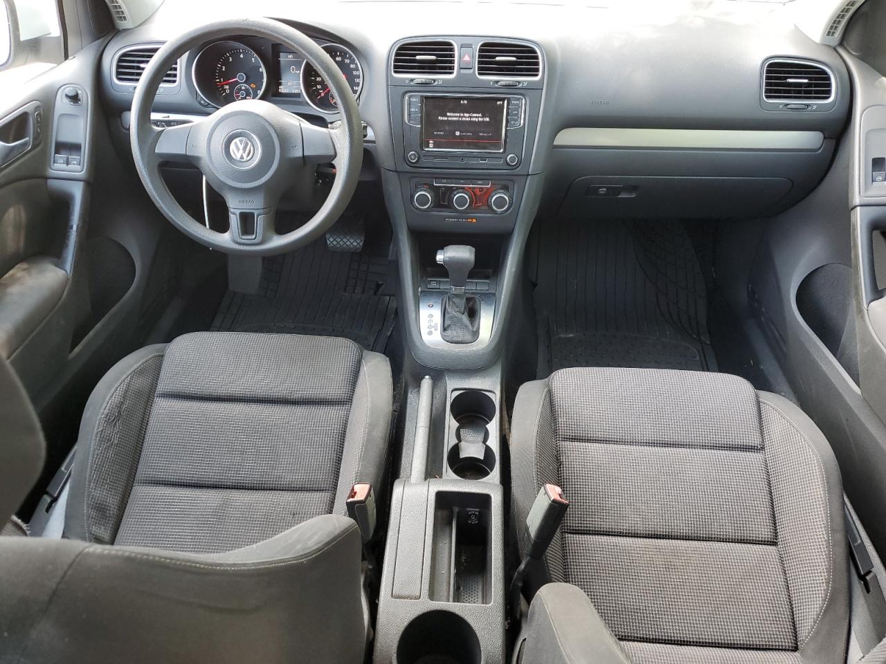 2010 Volkswagen Golf Белый vin: WVWBA7AJ6AW304941