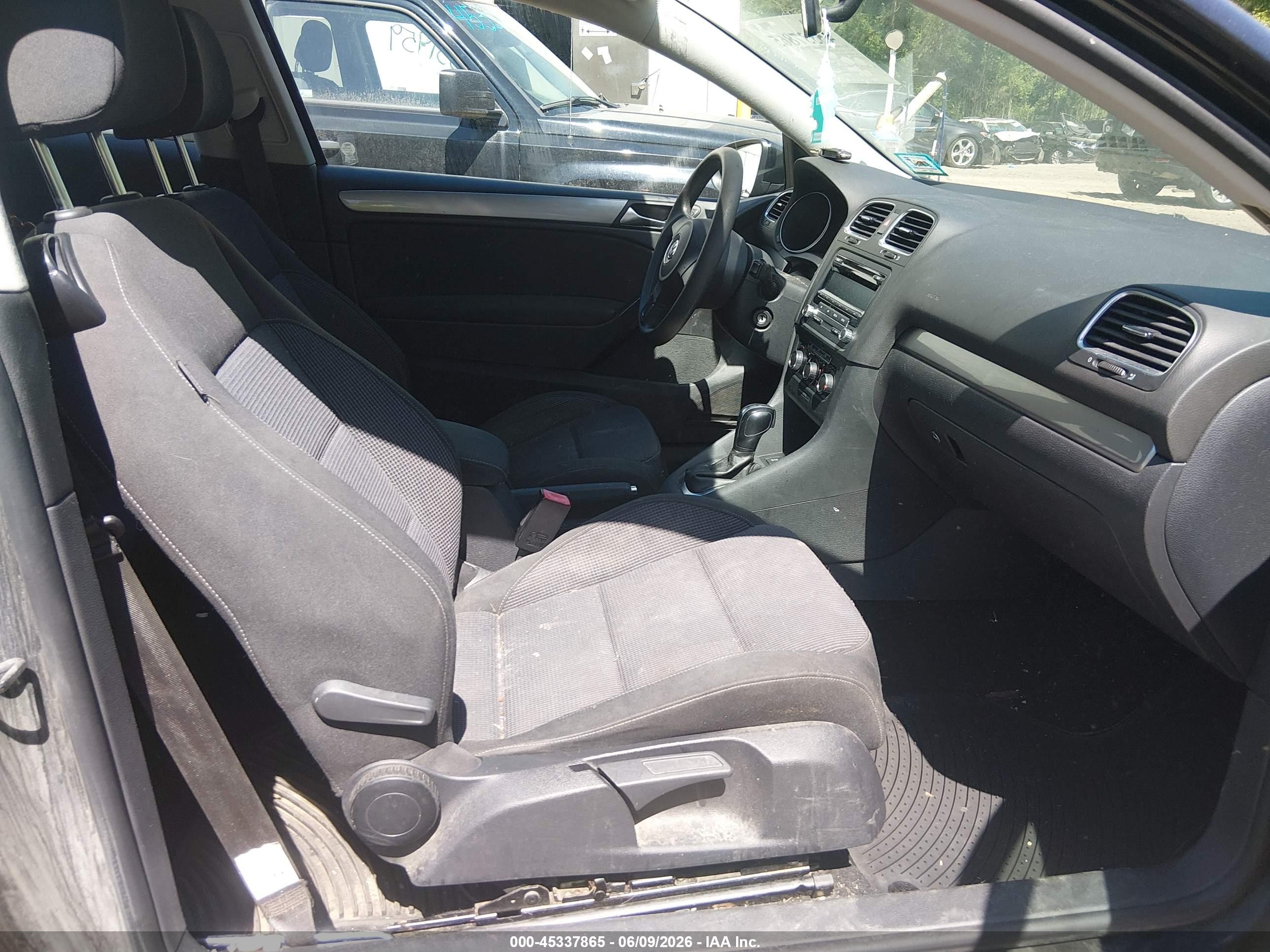 2013 Volkswagen Golf 2.5l 2-door Black vin: WVWBA7AJ9DW023687
