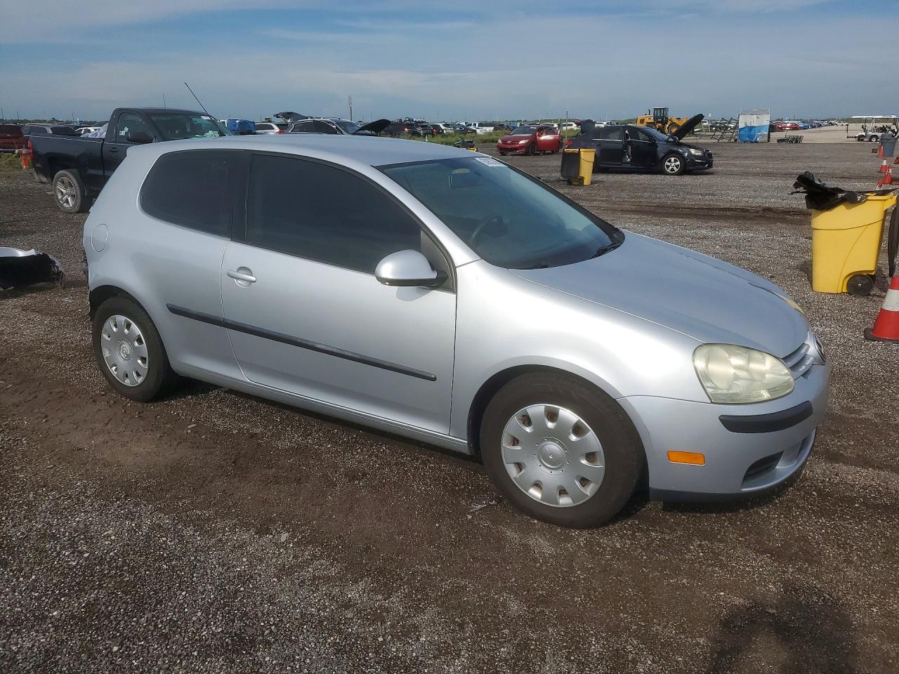 2008 Volkswagen Rabbit Silver vin: WVWBB71K08W293662