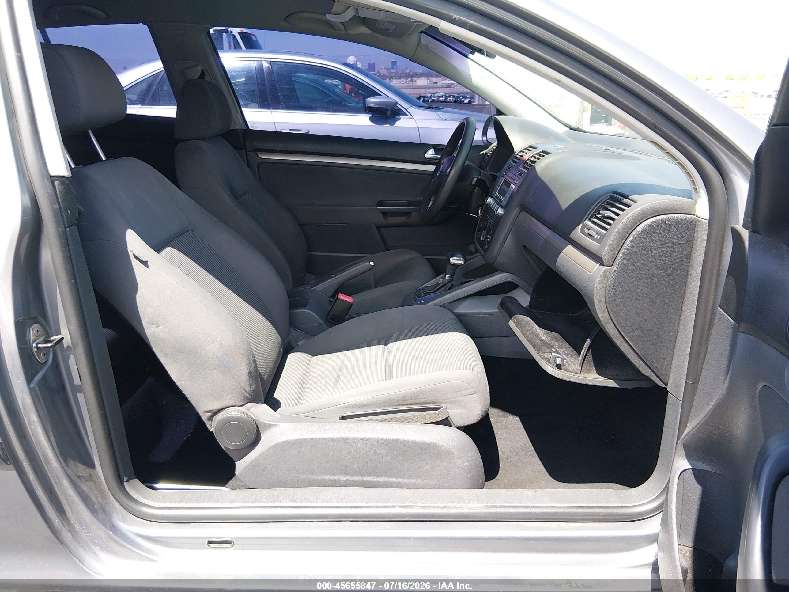 2009 Volkswagen Rabbit S Gray vin: WVWBB71K29W145188