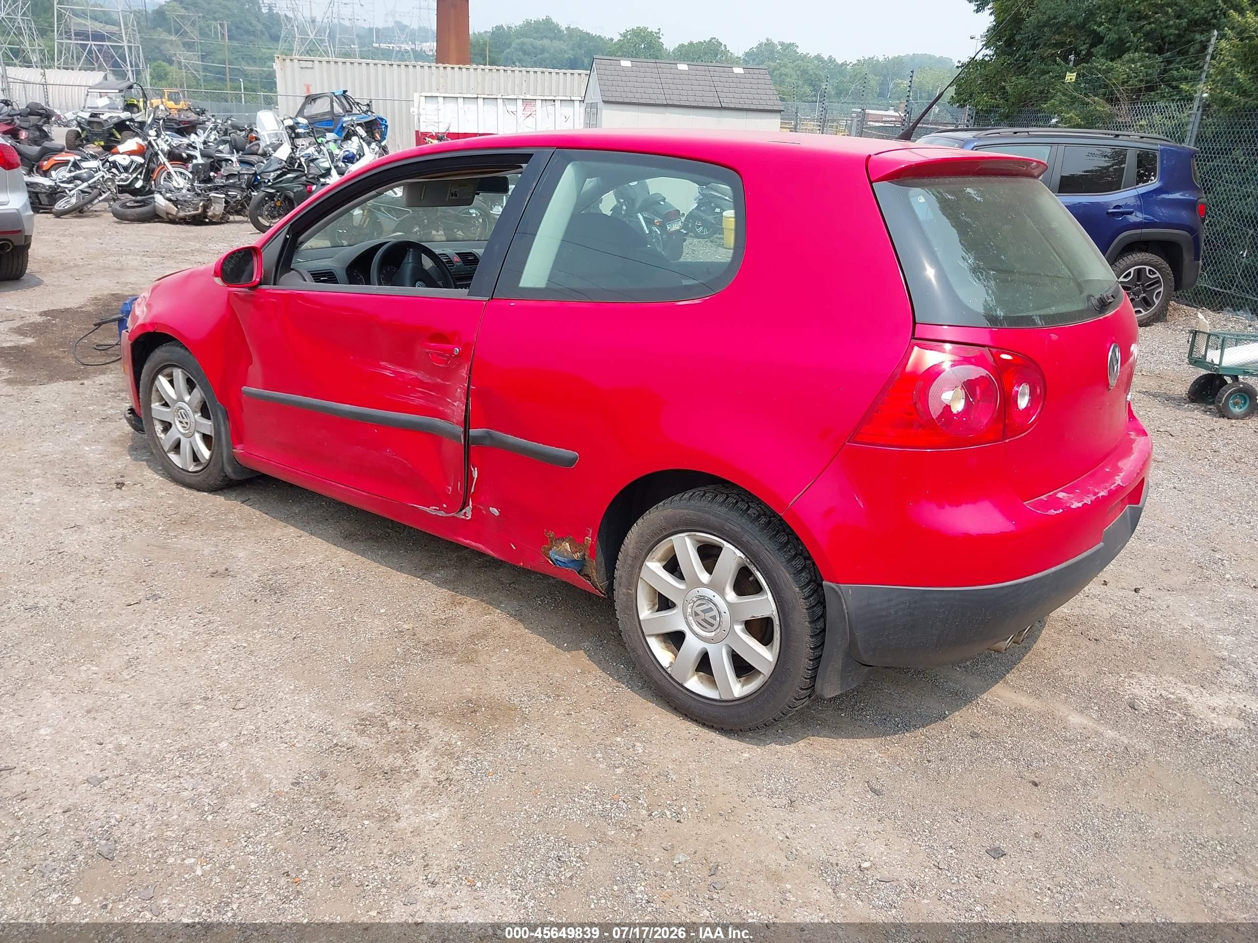 2008 Volkswagen Rabbit S Red vin: WVWBB71K38W157669