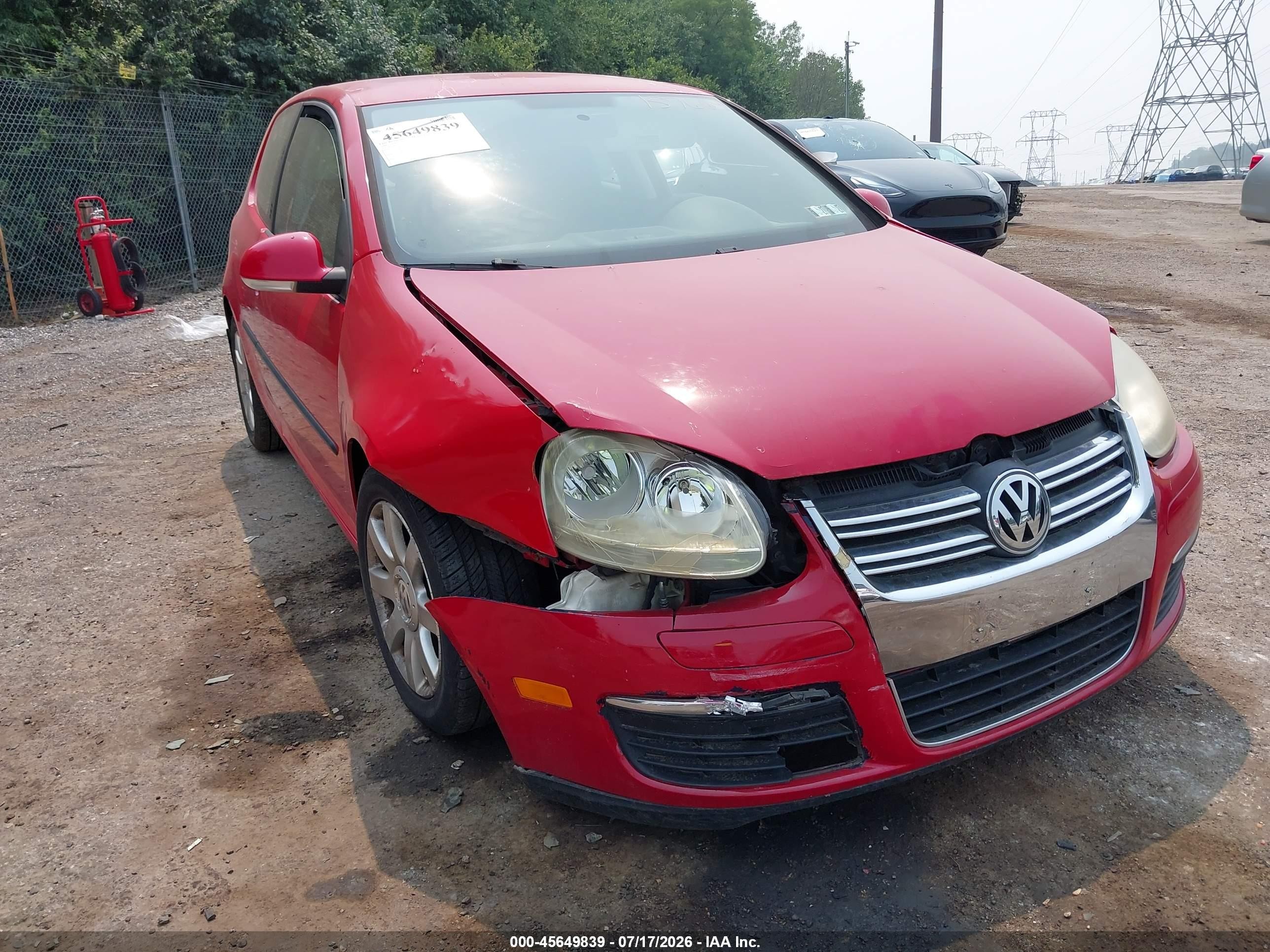 2008 Volkswagen Rabbit S Red vin: WVWBB71K38W157669