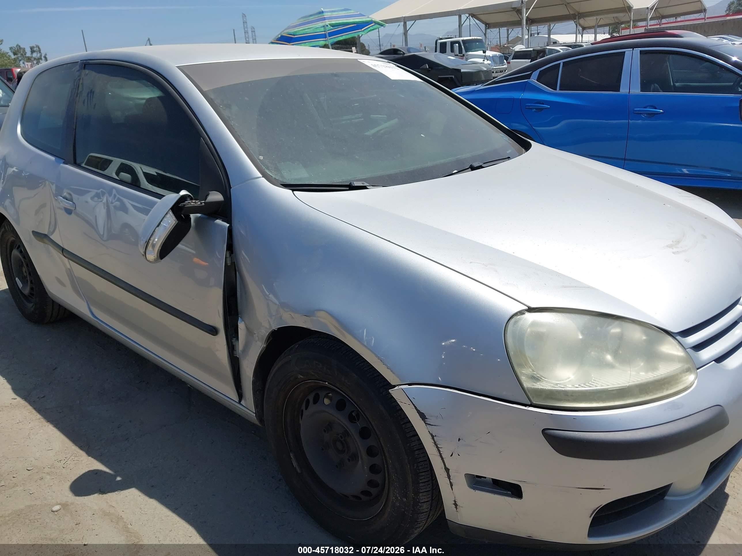 2009 Volkswagen Rabbit S Silver vin: WVWBB71K49W018667