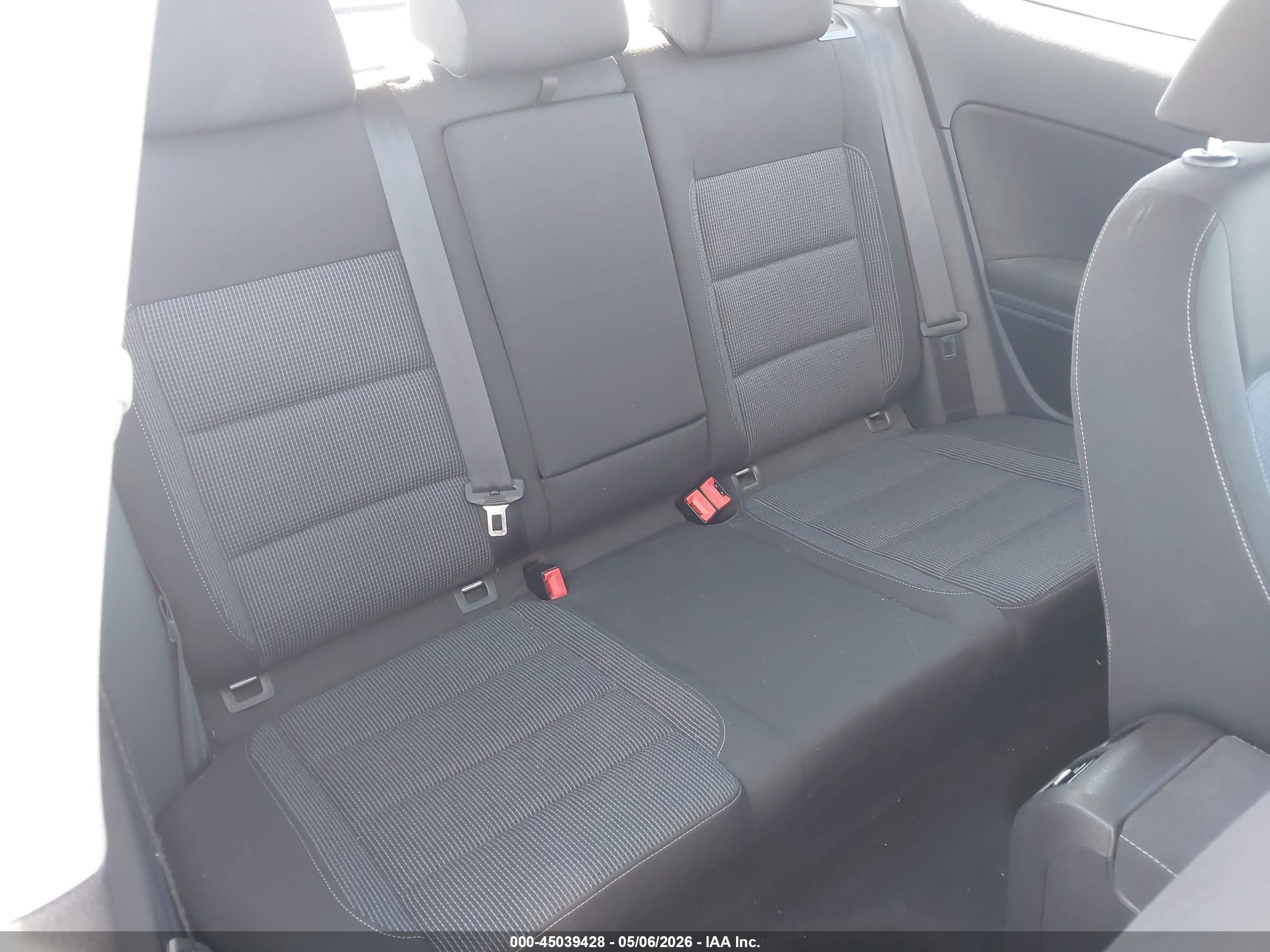 2013 Volkswagen Golf 2.5l 2-door Серый vin: WVWBB7AJ2DW036875
