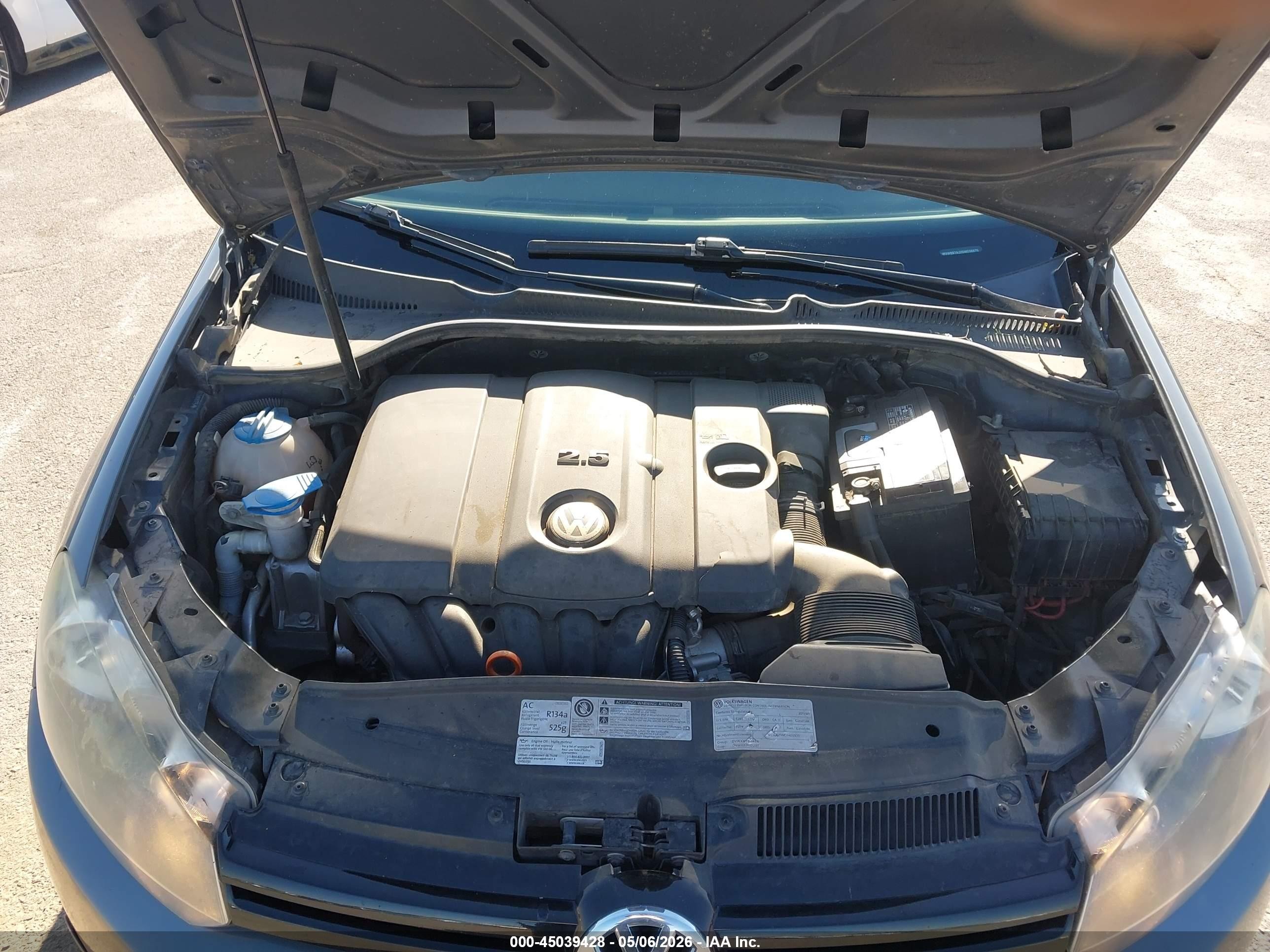 2013 Volkswagen Golf 2.5l 2-door Серый vin: WVWBB7AJ2DW036875