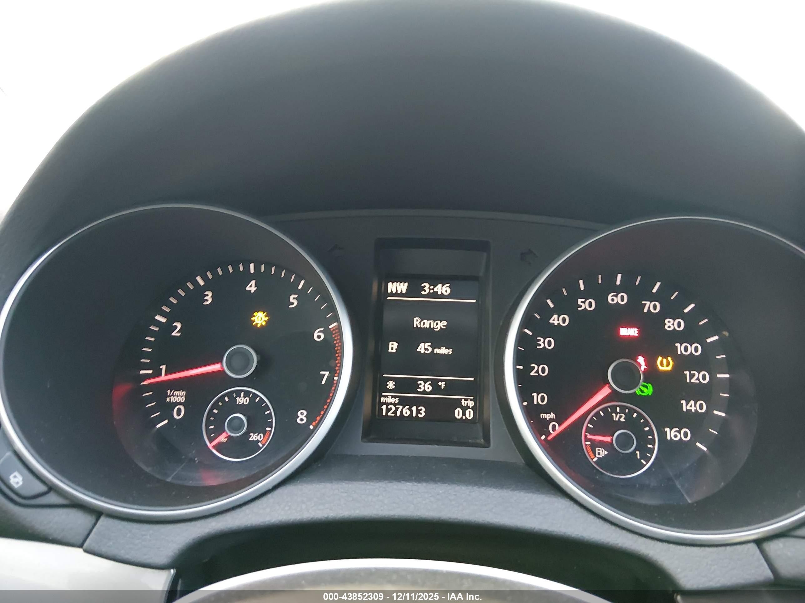 2010 Volkswagen Golf 2-door Blue vin: WVWBB7AJ3AW277887