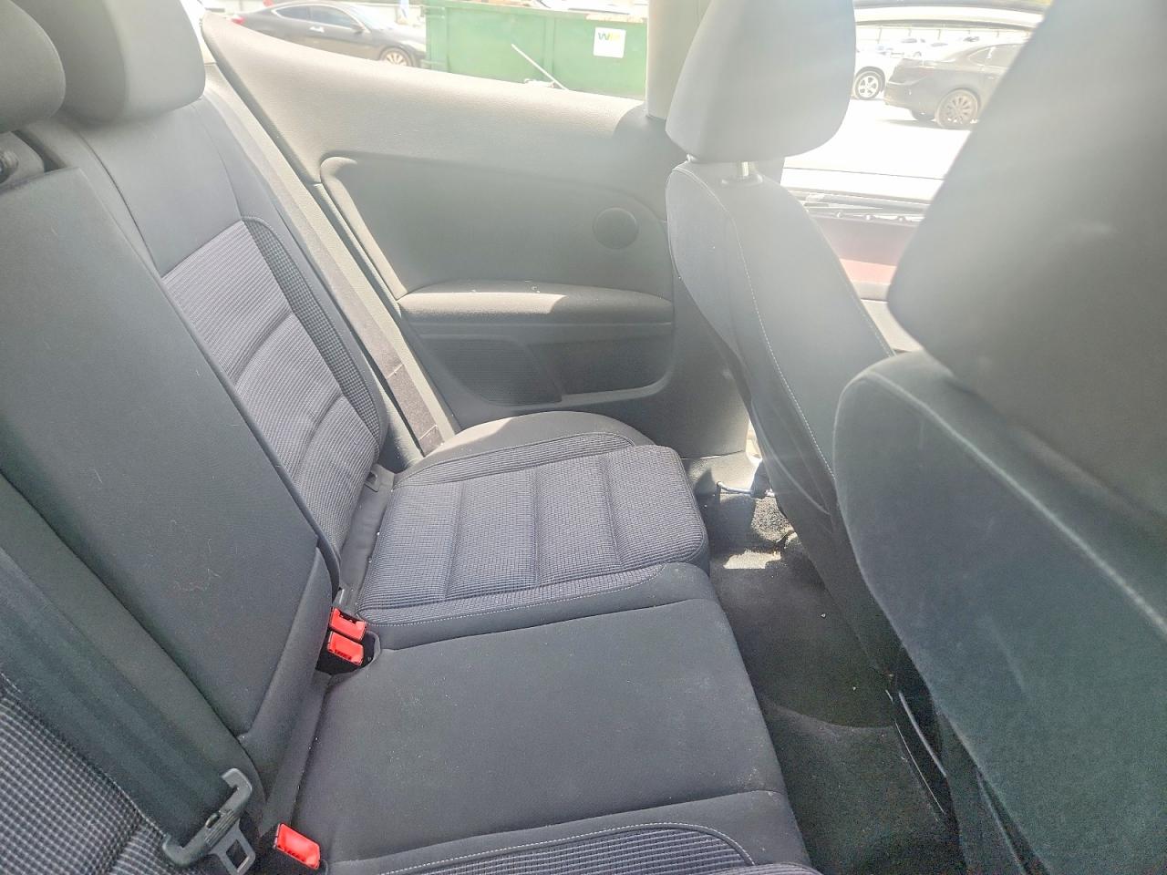 2013 Volkswagen Golf Белый vin: WVWBB7AJ7DW005394