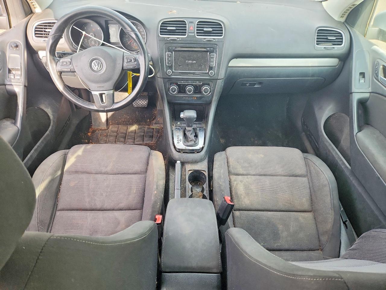 2011 Volkswagen Golf Серебряный vin: WVWBM7AJ2BW069950