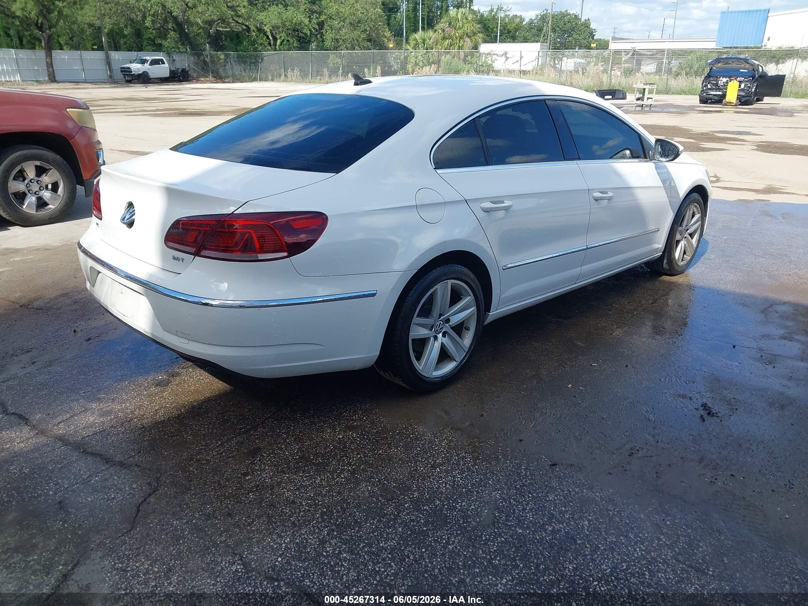 2014 Volkswagen Cc 2.0t Sport Белый vin: WVWBN7AN0EE526362