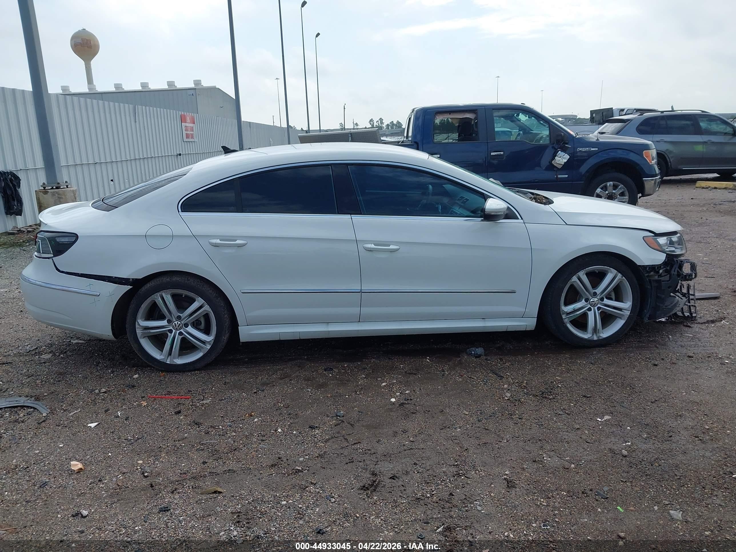 2015 Volkswagen Cc 2.0t R-line White vin: WVWBN7AN5FE828344