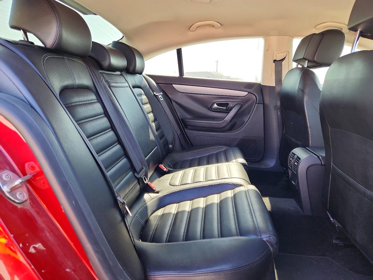 2014 Volkswagen Cc Sport Red vin: WVWBP7AN0EE528543