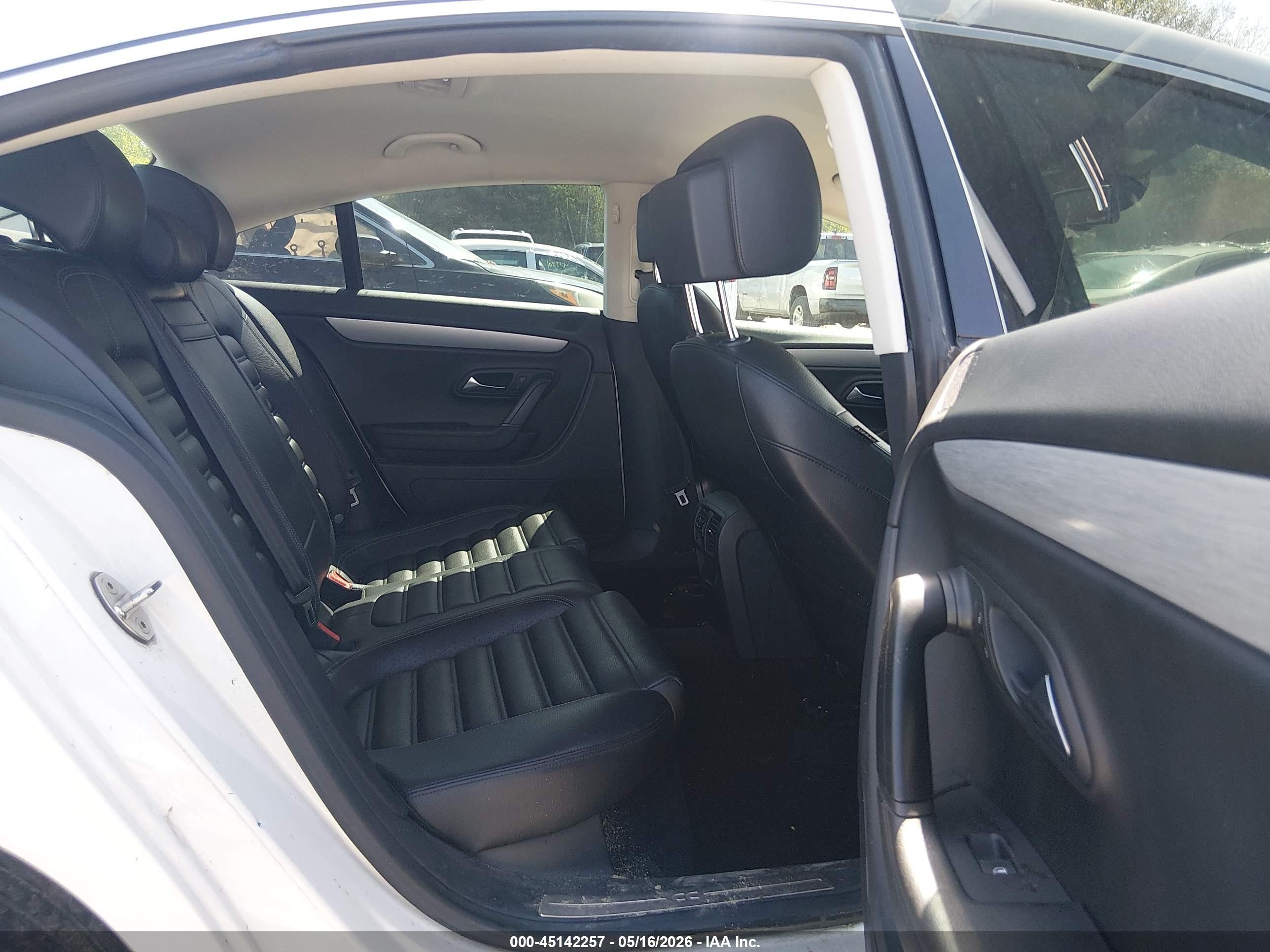 2013 Volkswagen Cc 2.0t Sport Белый vin: WVWBP7AN2DE559873