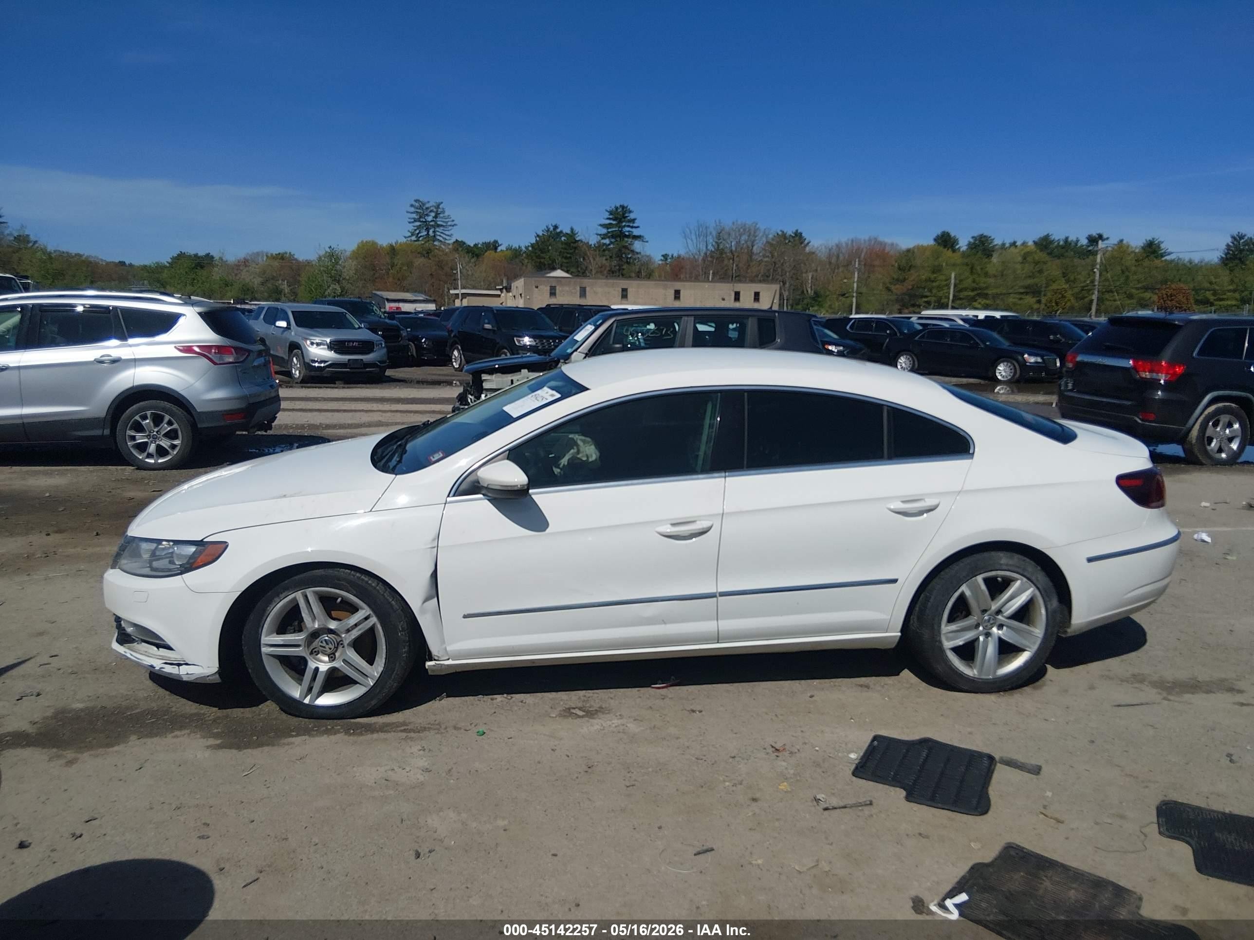 2013 Volkswagen Cc 2.0t Sport Белый vin: WVWBP7AN2DE559873