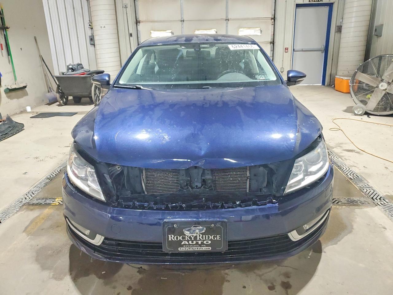 2014 Volkswagen Cc Sport Blue vin: WVWBP7AN2EE501649