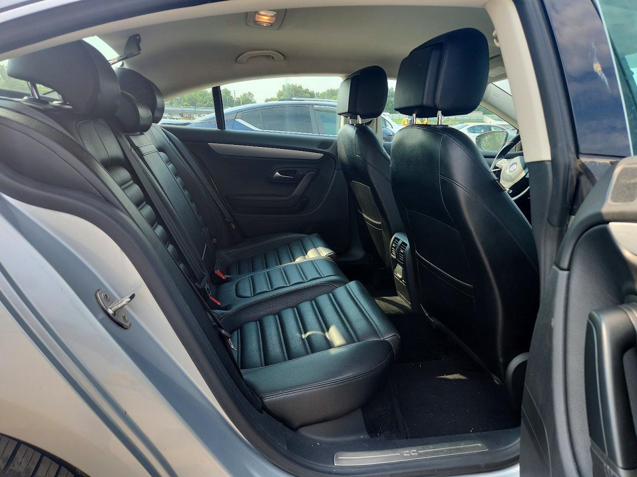2014 Volkswagen Cc Sport Silver vin: WVWBP7AN7EE517104
