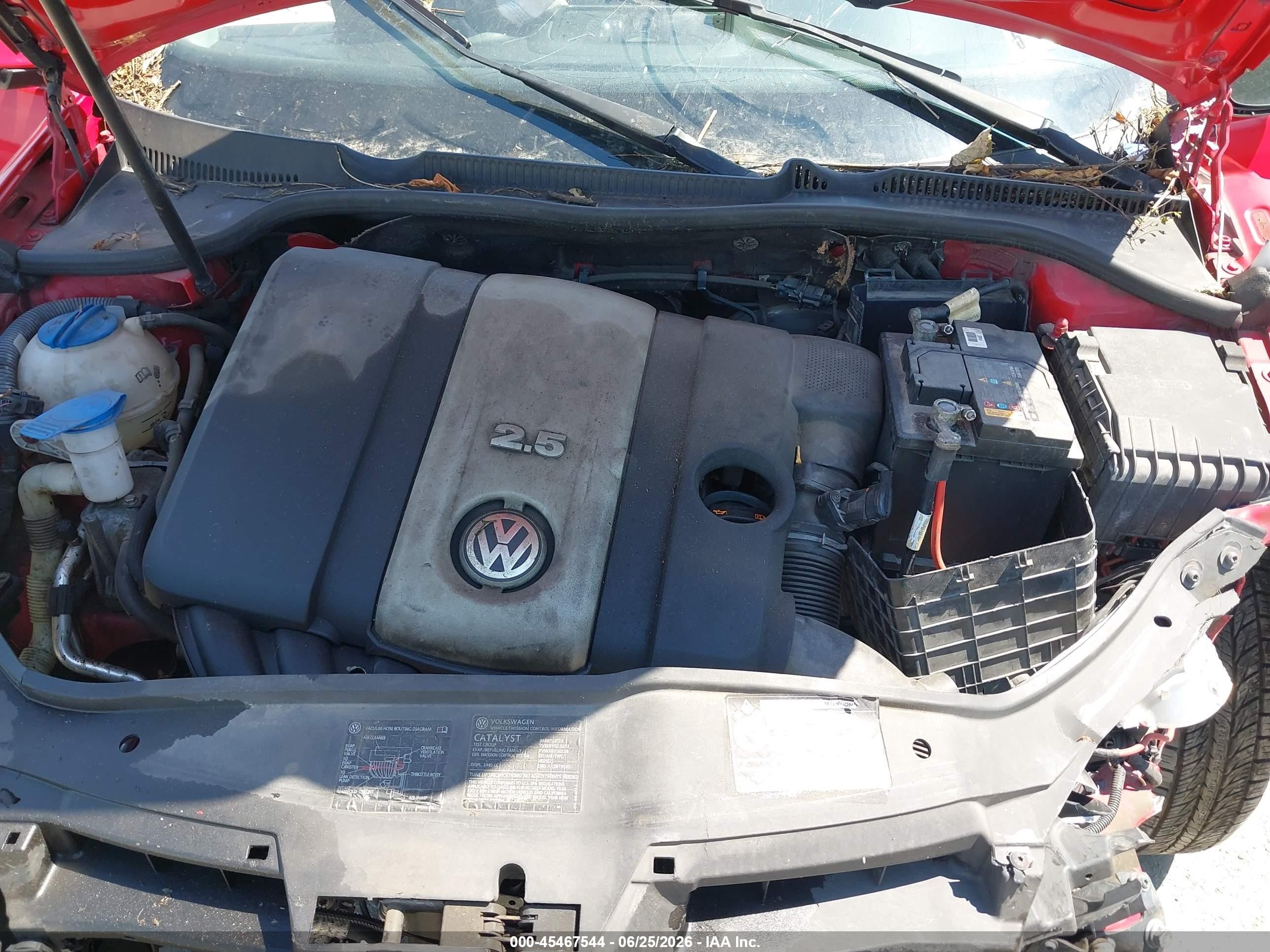 2007 Volkswagen Rabbit 2-door (a6) Red vin: WVWBR71KX7W146677