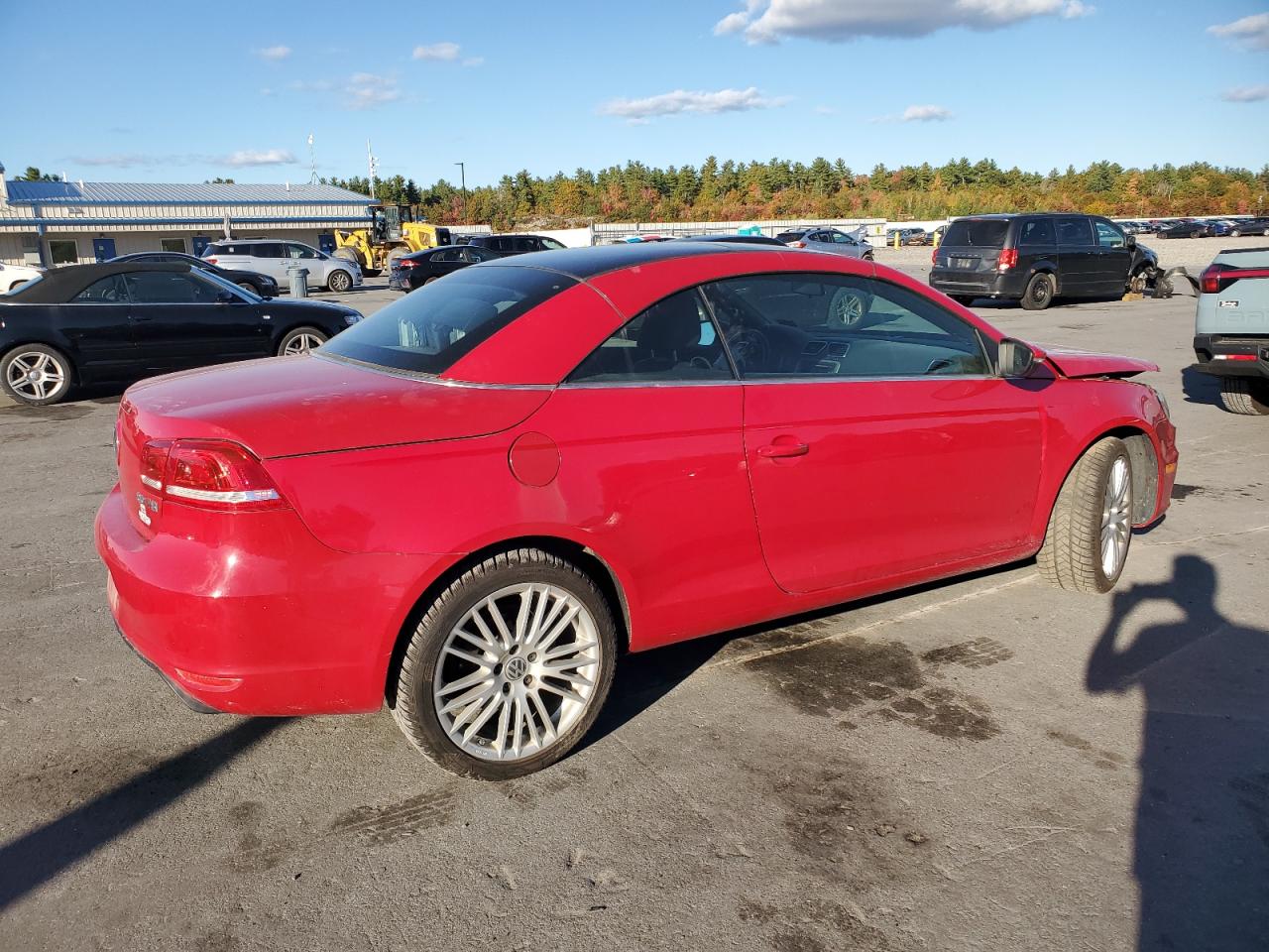 2012 Volkswagen Eos Komfort Red vin: WVWBW7AH0CV009762