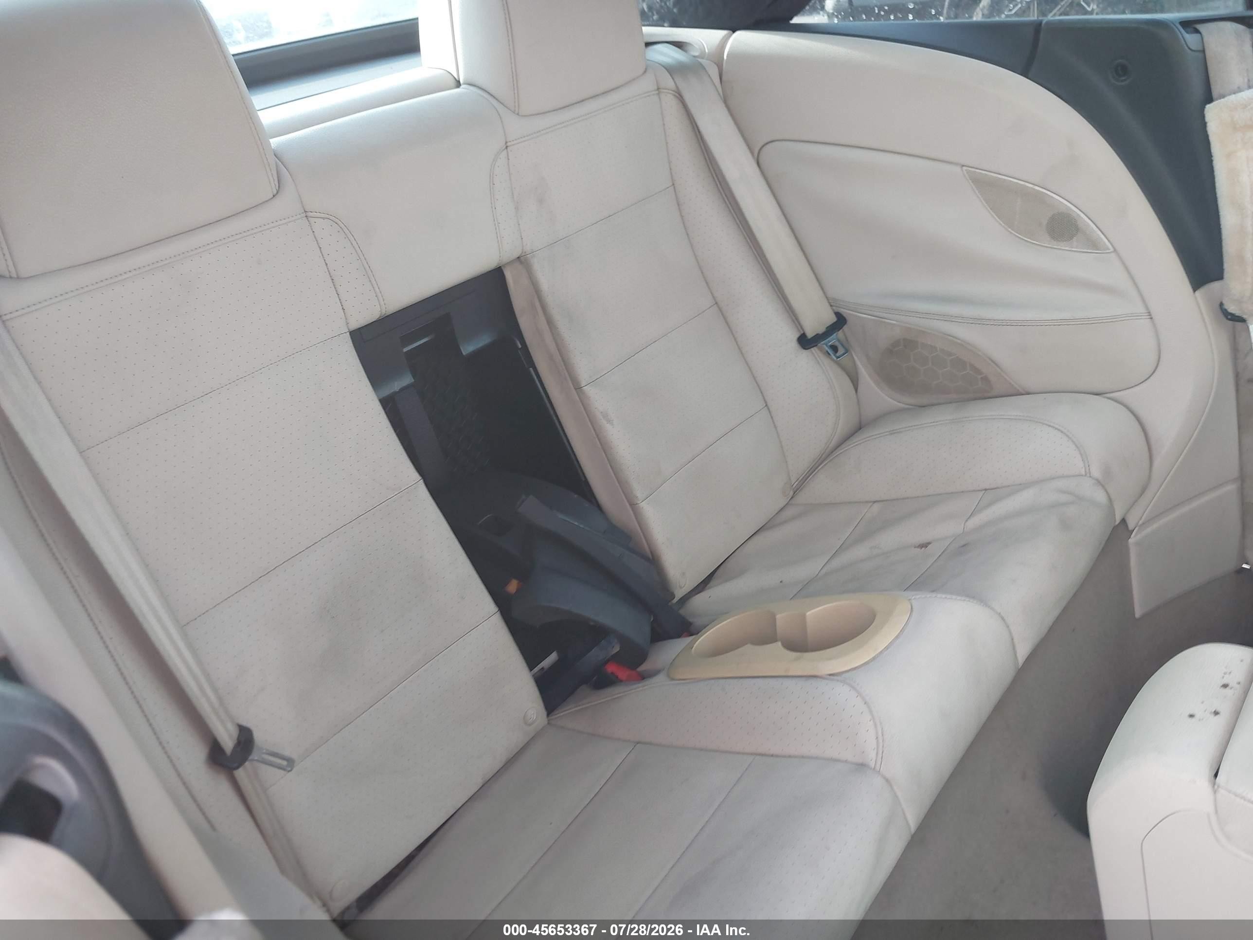 2012 Volkswagen Eos Komfort White vin: WVWBW7AH0CV013617