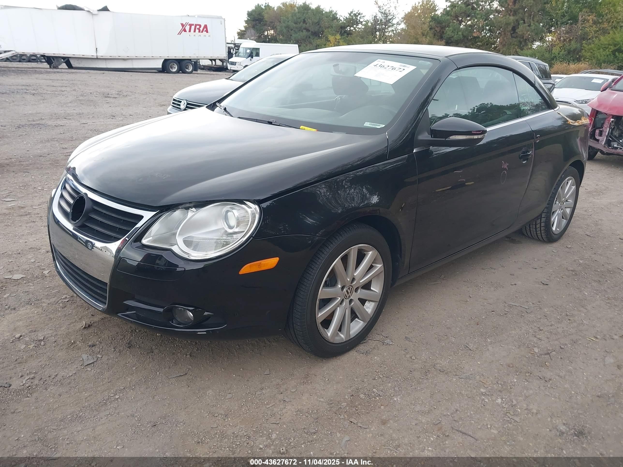 2011 Volkswagen Eos Komfort Black vin: WVWBW7AH1BV004441