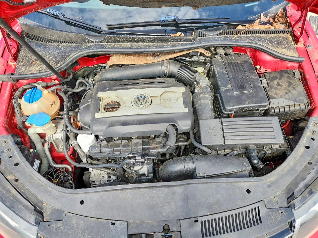 2012 Volkswagen Eos Komfort Красный vin: WVWBW7AH1CV001301