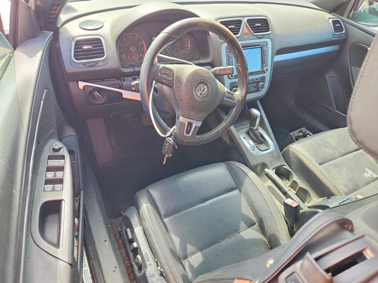 2012 Volkswagen Eos Komfort Красный vin: WVWBW7AH1CV001301