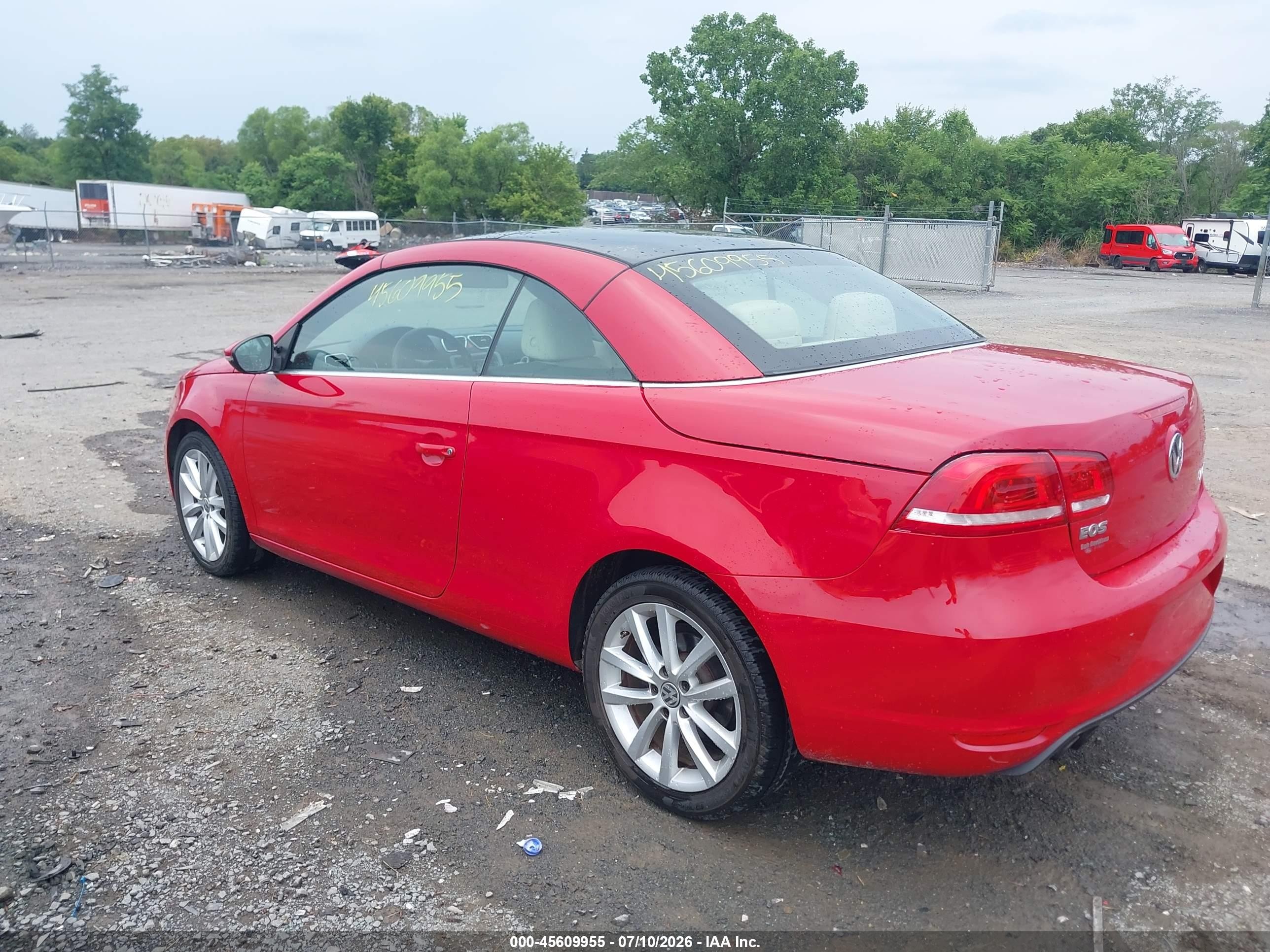 2012 Volkswagen Eos Komfort Red vin: WVWBW7AH1CV007423