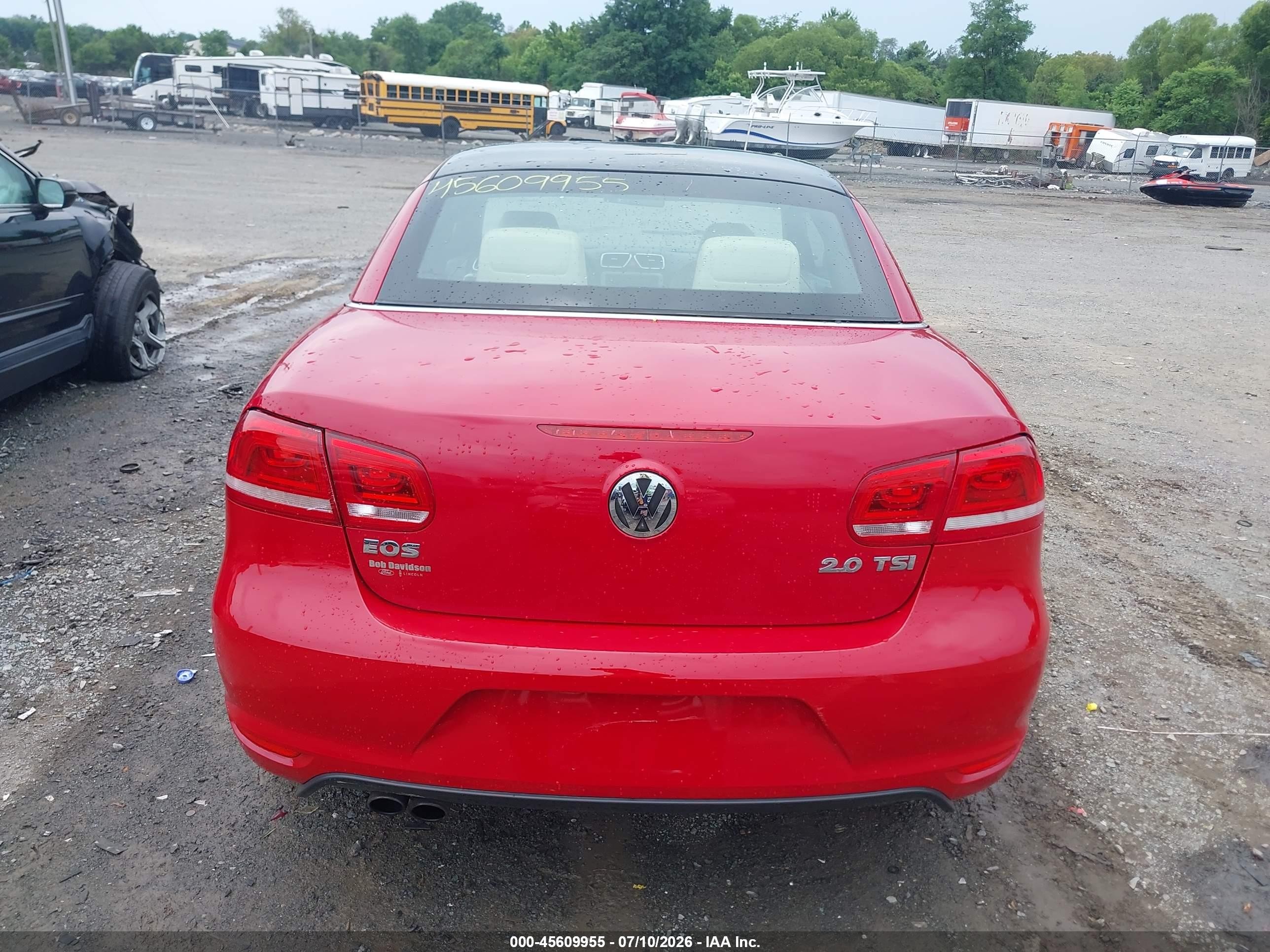 2012 Volkswagen Eos Komfort Red vin: WVWBW7AH1CV007423