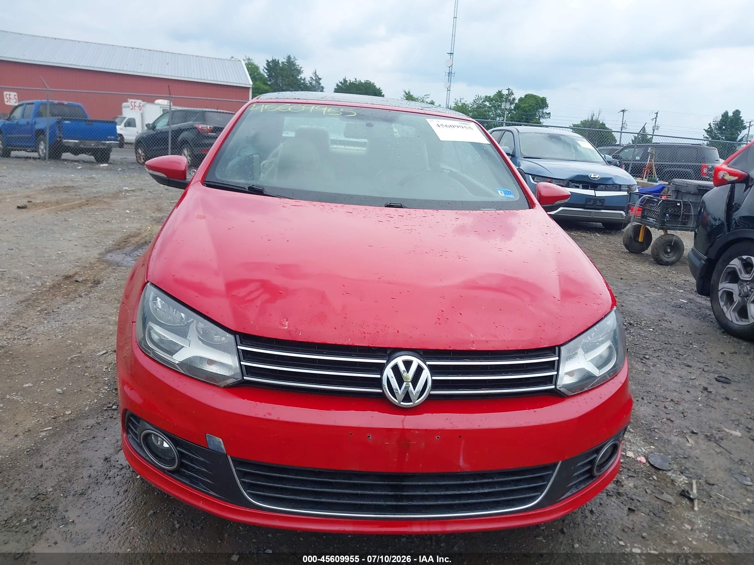 2012 Volkswagen Eos Komfort Red vin: WVWBW7AH1CV007423