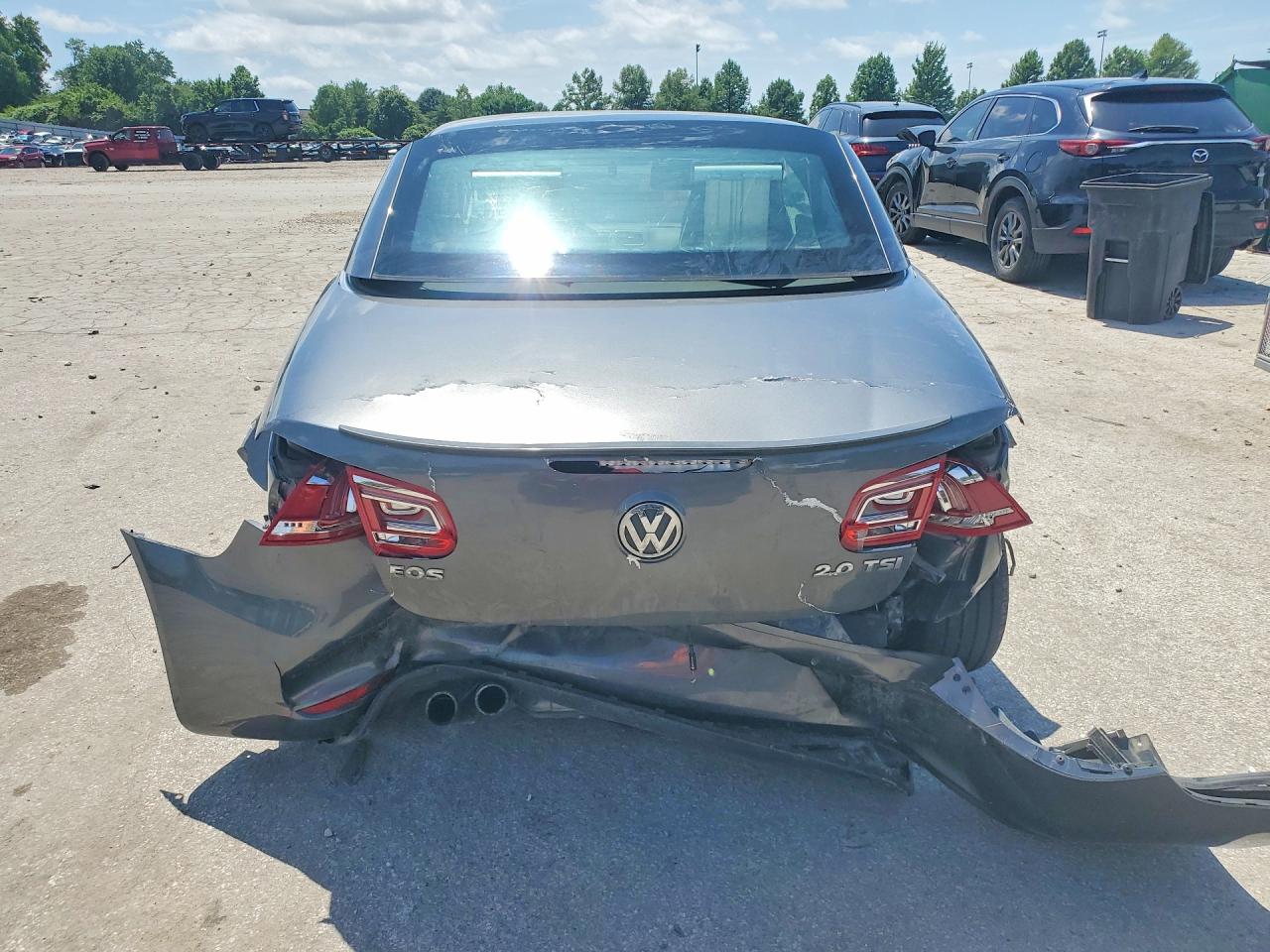 2012 Volkswagen Eos Komfort Gray vin: WVWBW7AH1CV010905