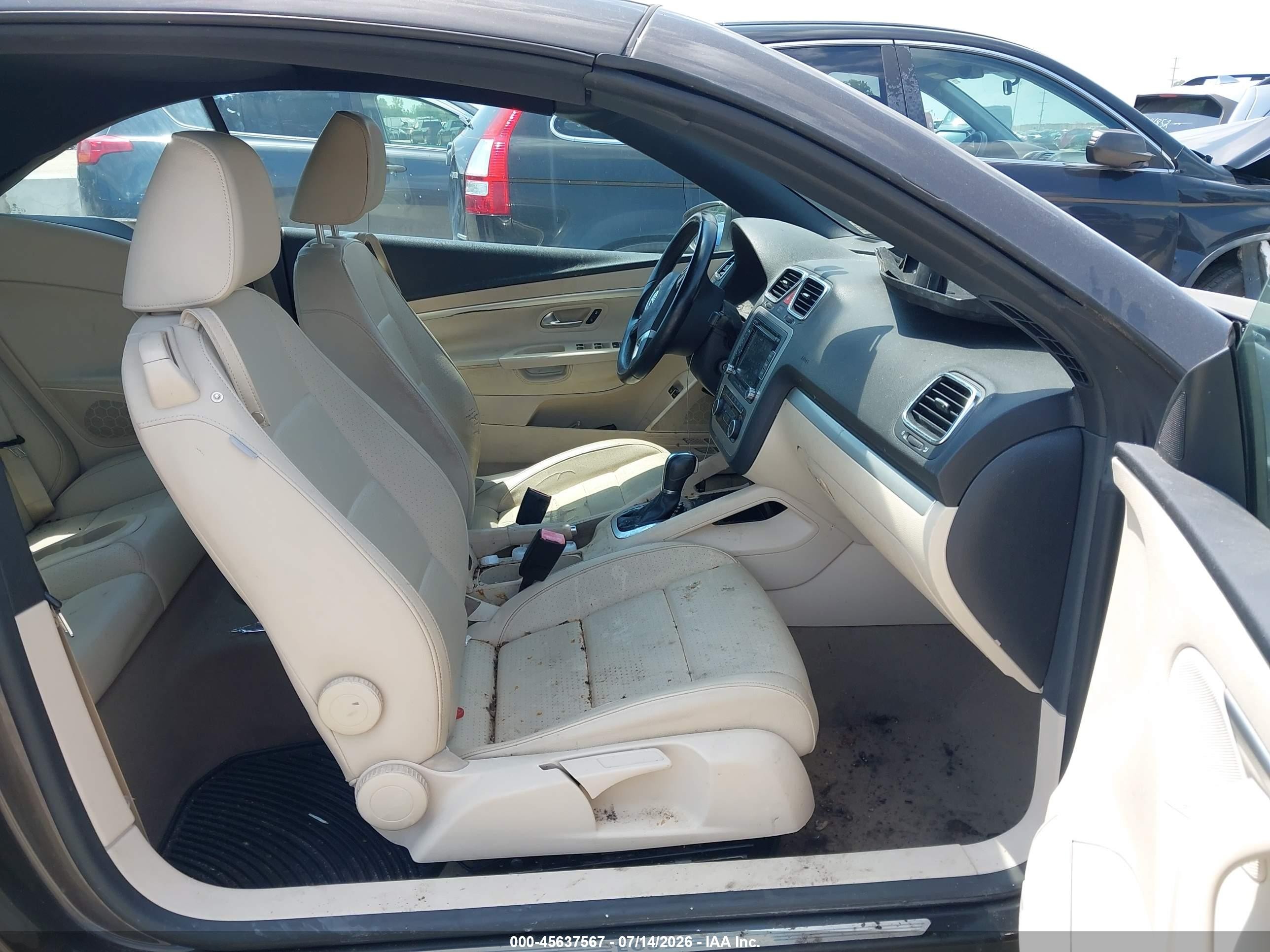 2012 Volkswagen Eos Komfort Серый vin: WVWBW7AH2CV009407