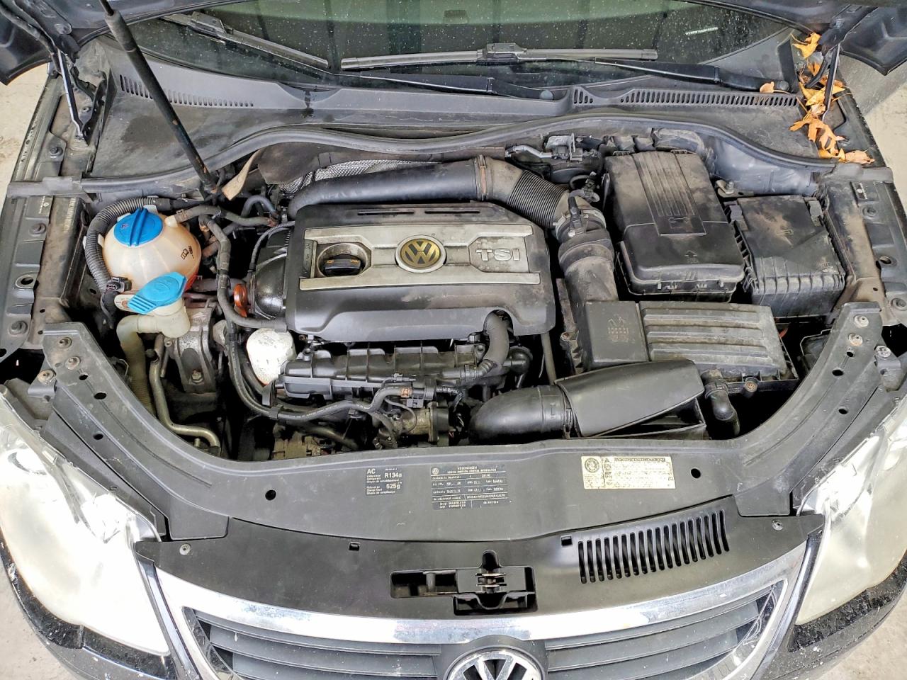 2011 Volkswagen Eos Komfort Black vin: WVWBW7AH3BV002898