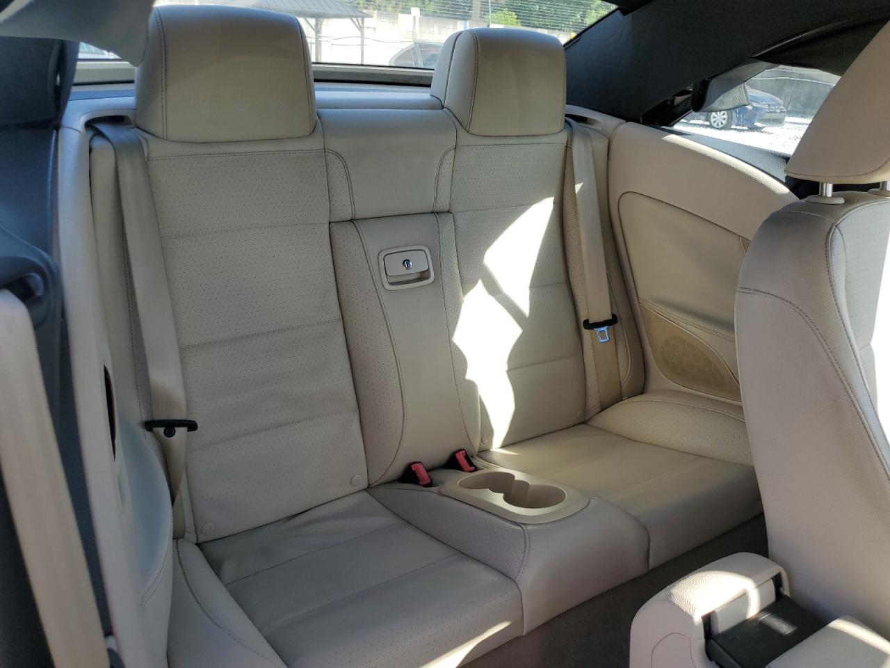 2011 Volkswagen Eos Komfort Белый vin: WVWBW7AH4BV002456