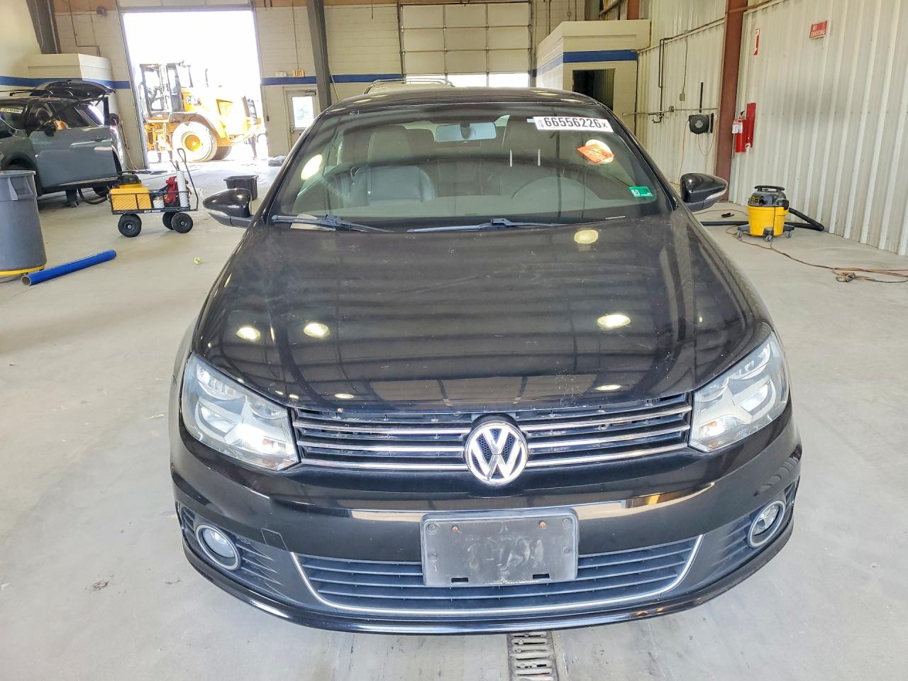 2012 Volkswagen Eos Komfort Black vin: WVWBW7AH4CV006346