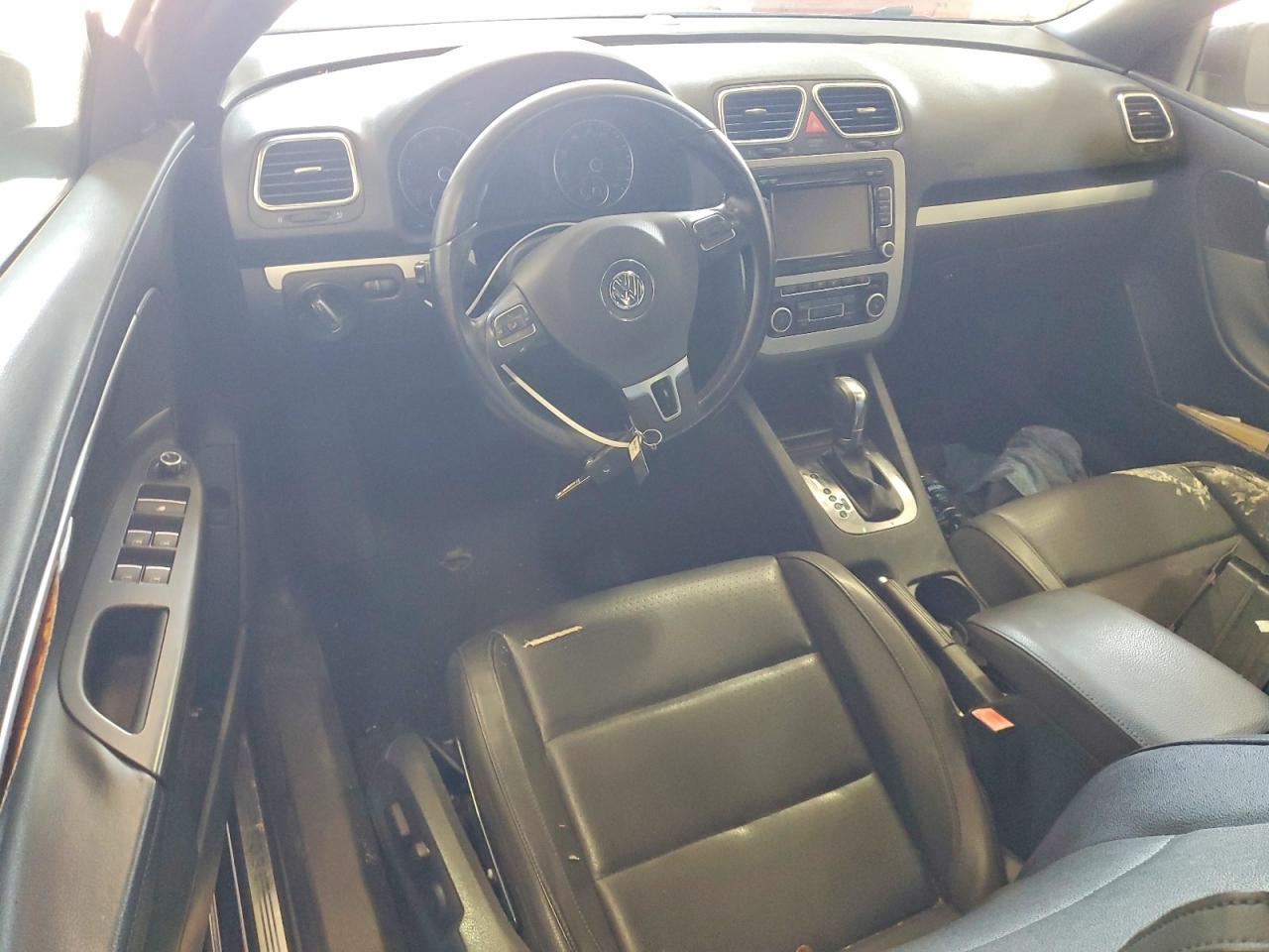 2012 Volkswagen Eos Komfort Black vin: WVWBW7AH4CV006346