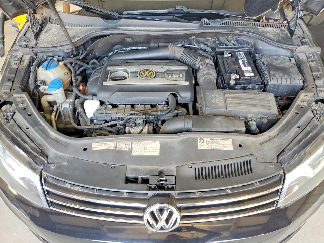 2012 Volkswagen Eos Komfort Black vin: WVWBW7AH4CV006346