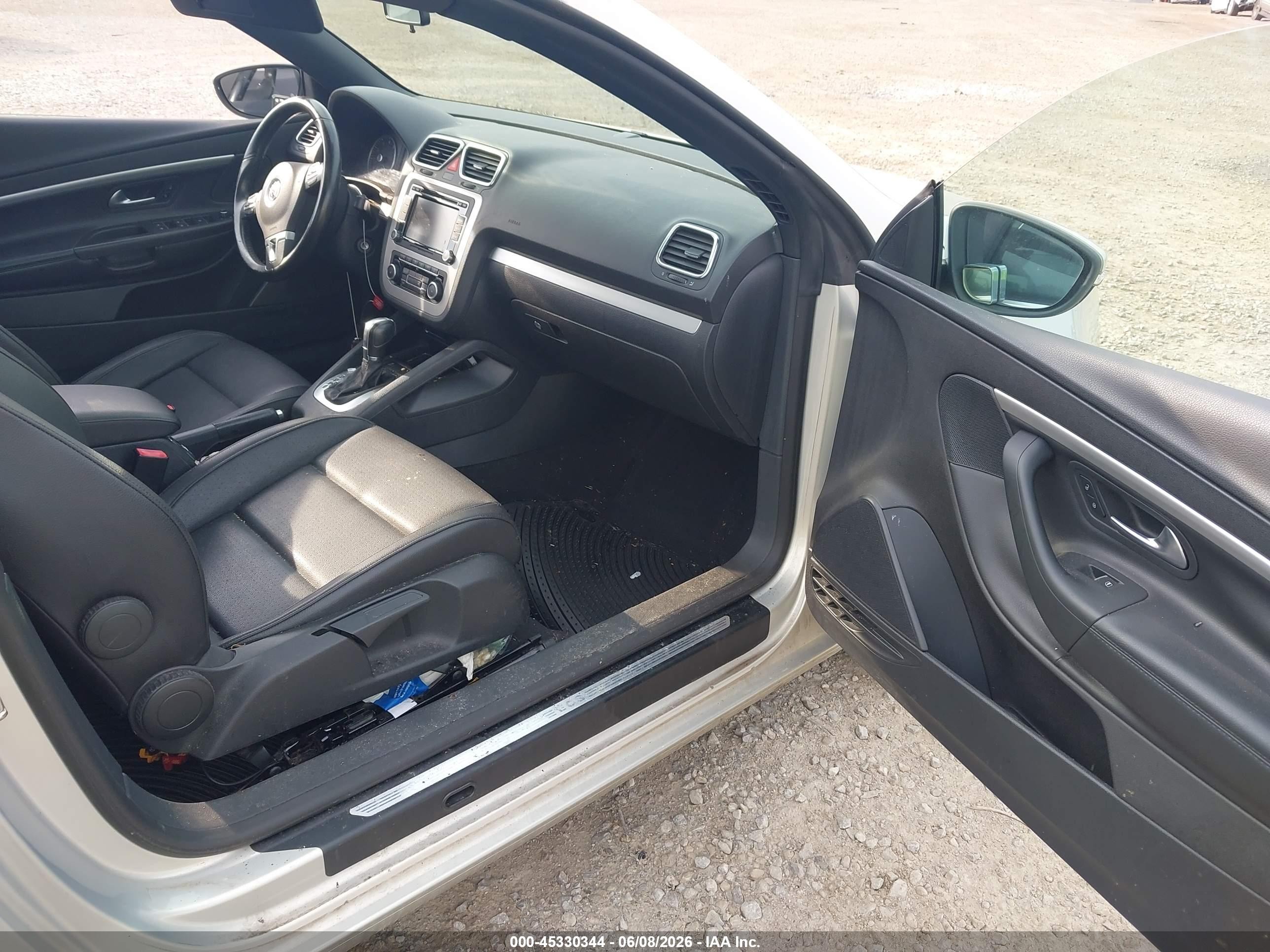 2012 Volkswagen Eos Komfort Серебряный vin: WVWBW7AH5CV001334