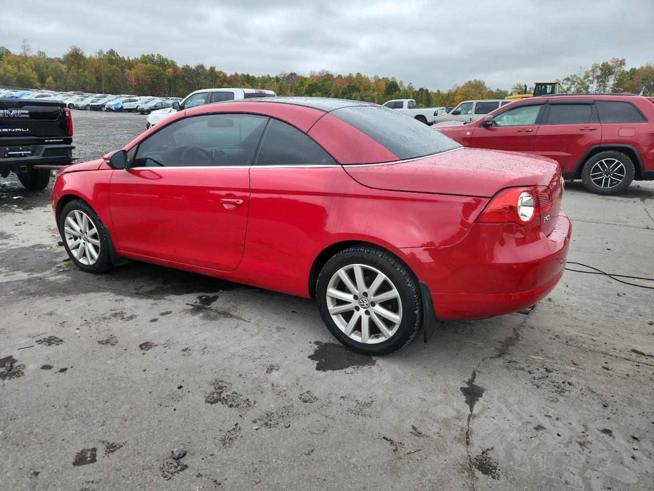 2011 Volkswagen Eos Komfort Red vin: WVWBW7AH6BV002880