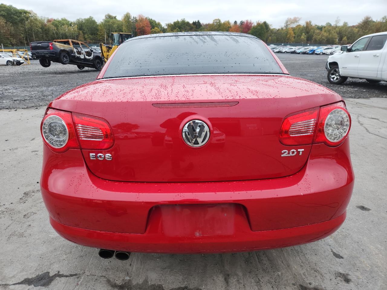 2011 Volkswagen Eos Komfort Red vin: WVWBW7AH6BV002880