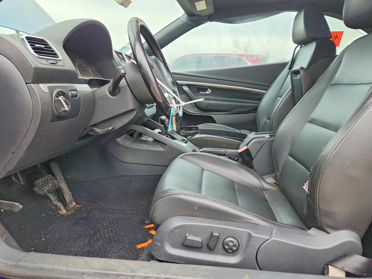 2012 Volkswagen Eos Komfort Blue vin: WVWBW7AH7CV003070